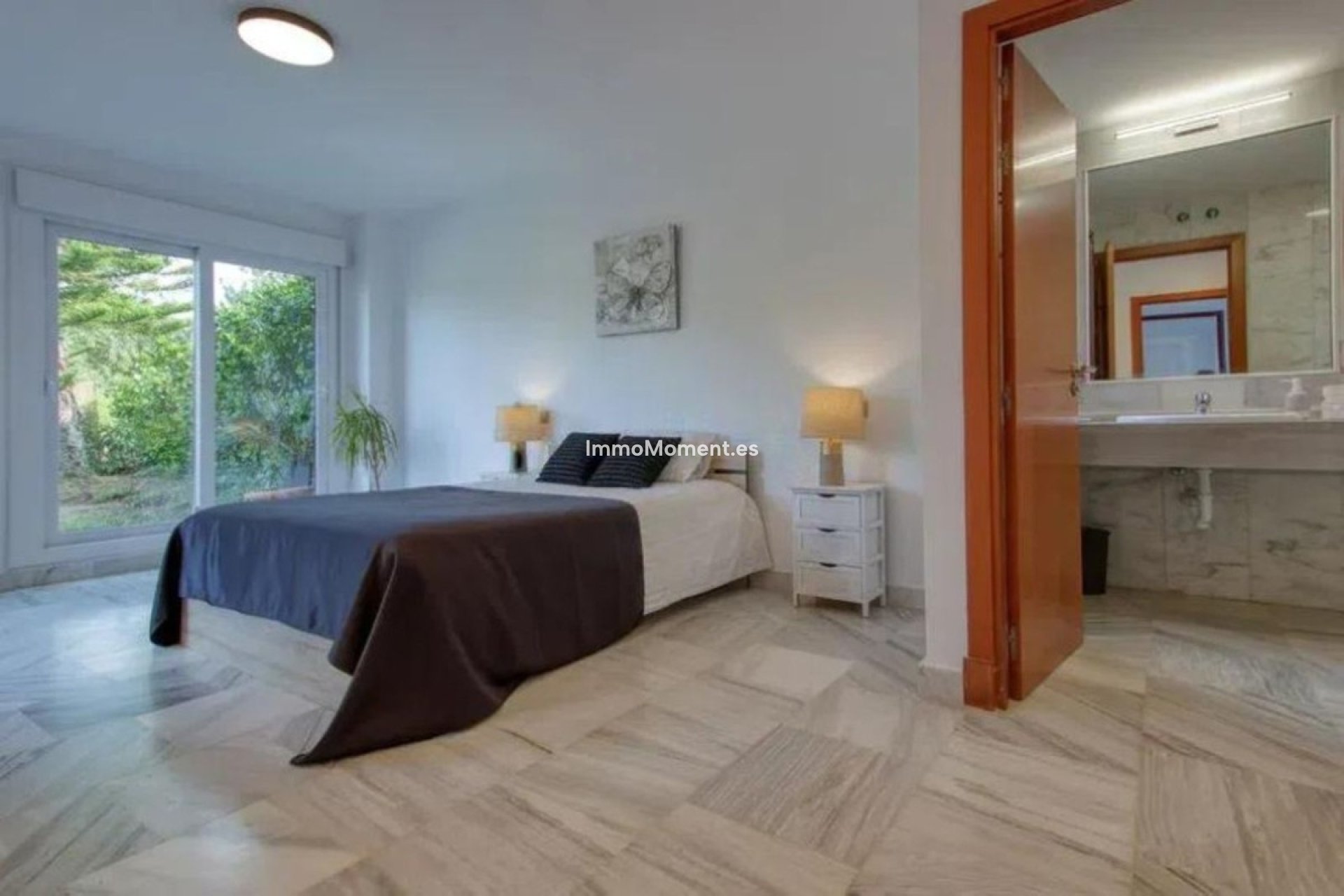 Resale - Detached villa - Estepona - Estepona Centro