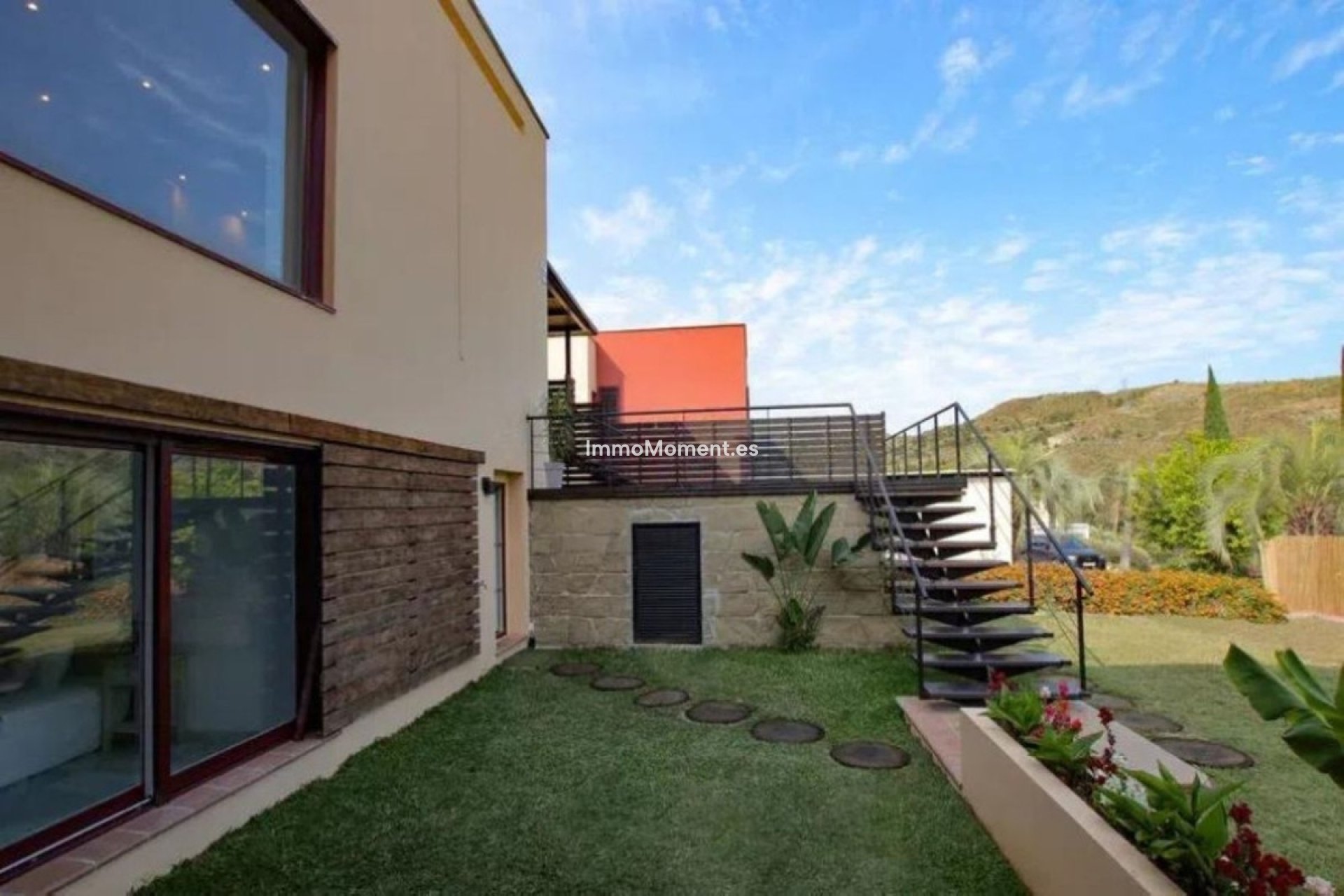 Resale - Detached villa - Estepona - Estepona Centro
