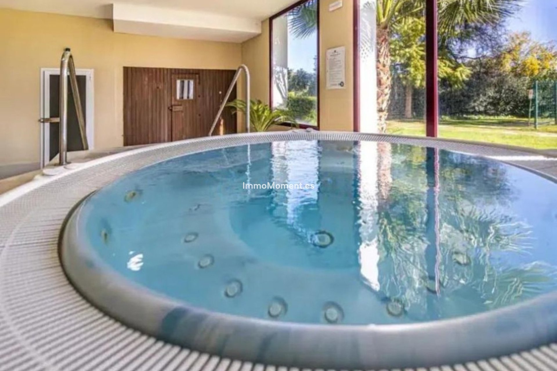 Resale - Detached villa - Estepona - Estepona Centro
