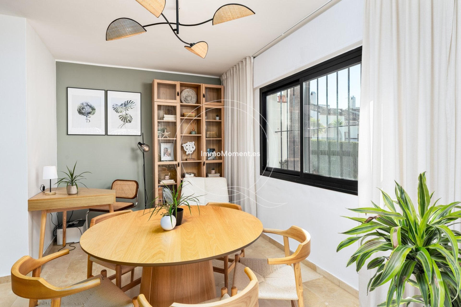 Resale - Detached villa - Estepona - Estepona Centro