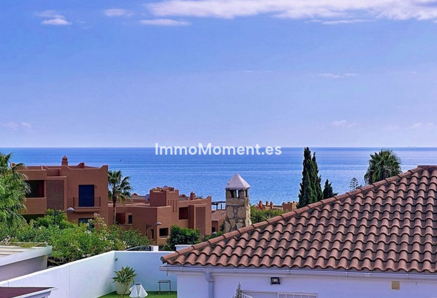 Resale - Detached villa - Estepona - Estepona Centro
