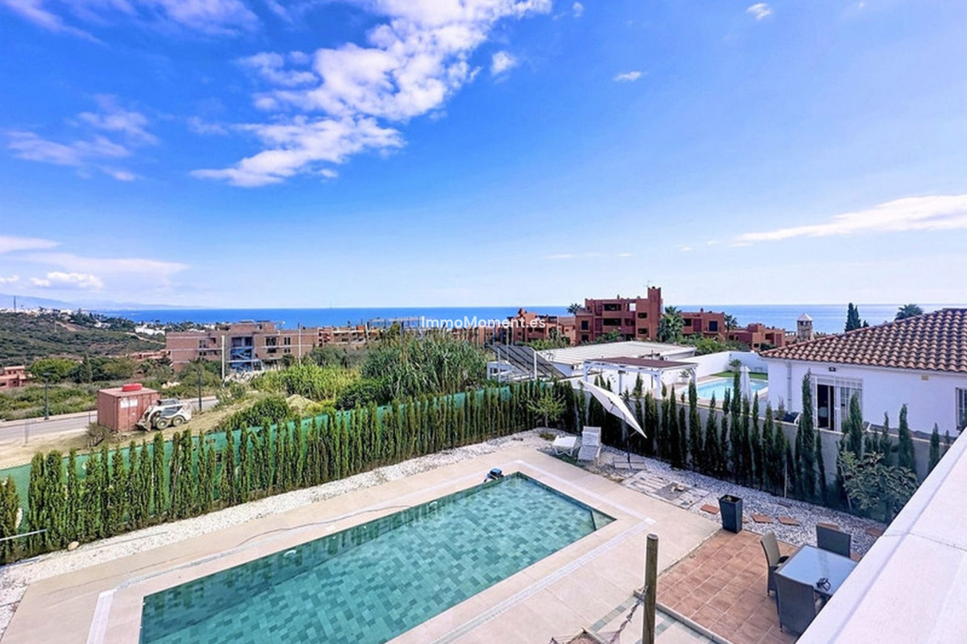 Resale - Detached villa - Estepona - Estepona Centro