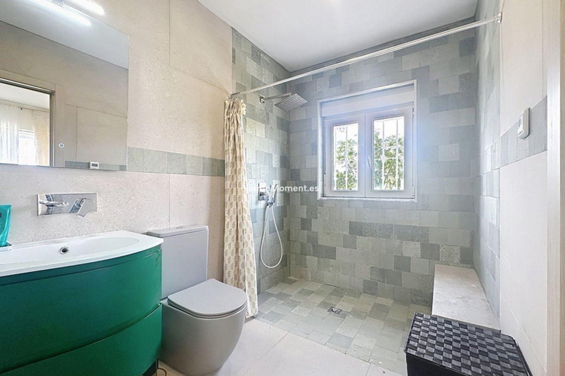 Resale - Detached villa - Estepona - Estepona Centro