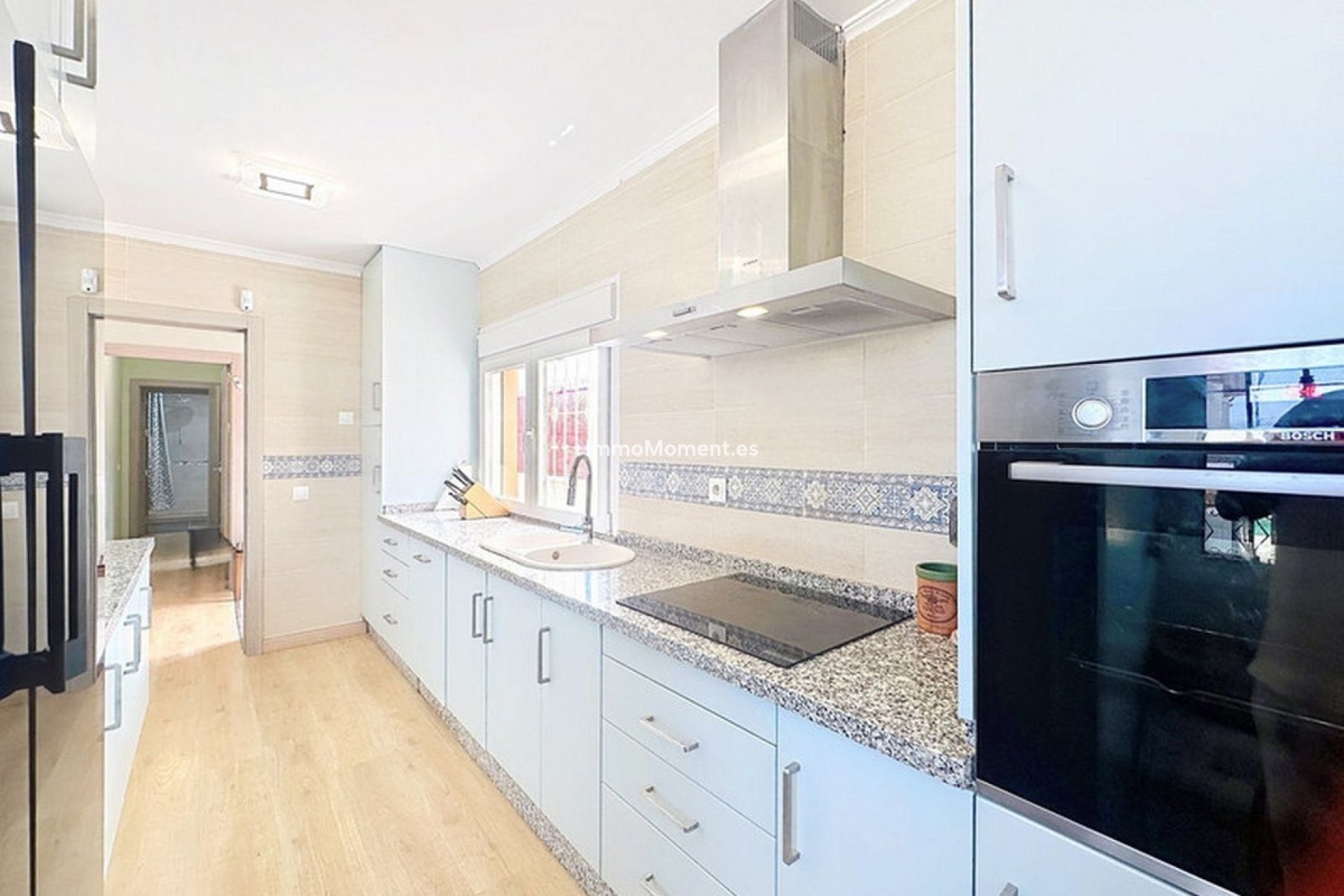 Resale - Detached villa - Estepona - Estepona Centro