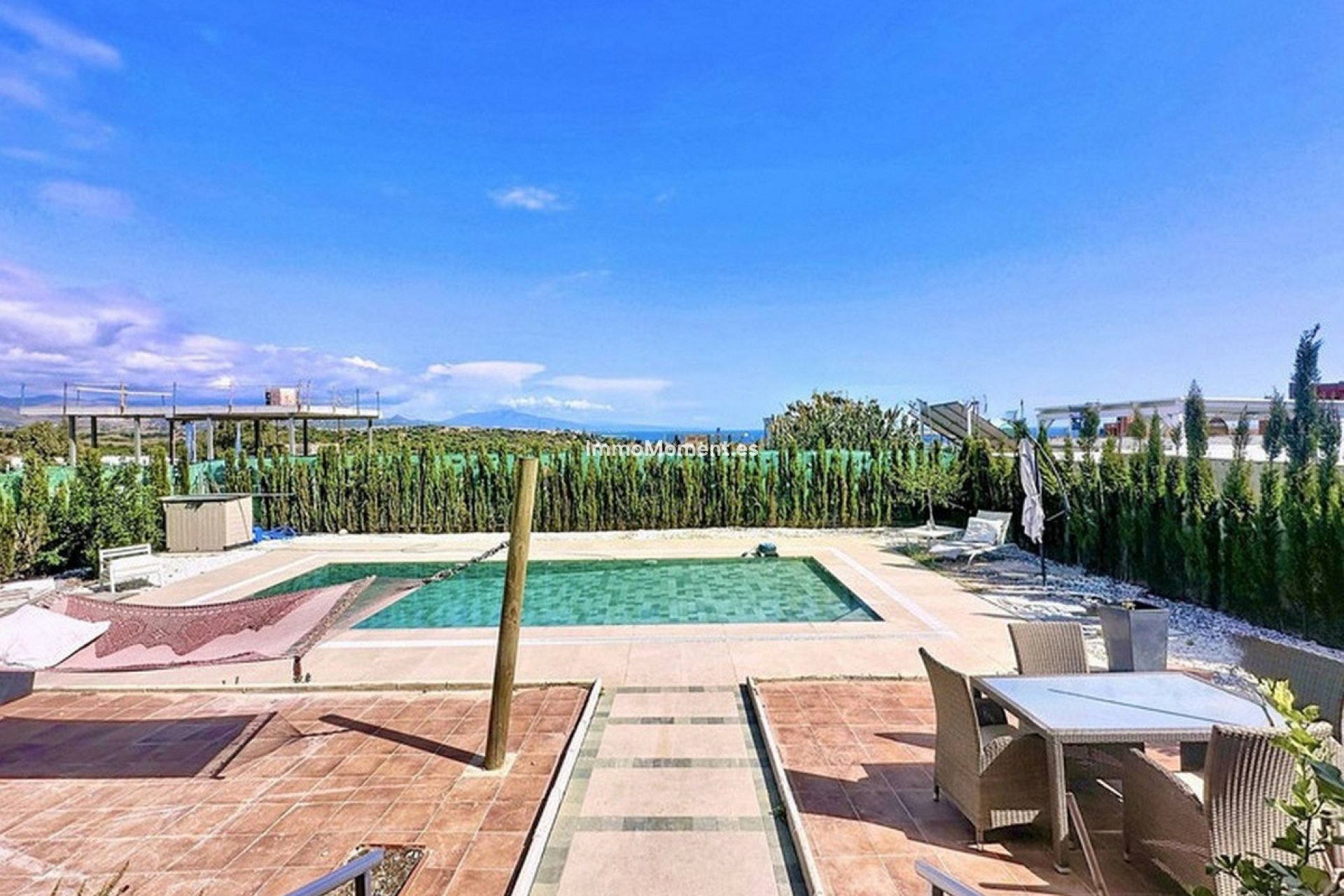 Resale - Detached villa - Estepona - Estepona Centro