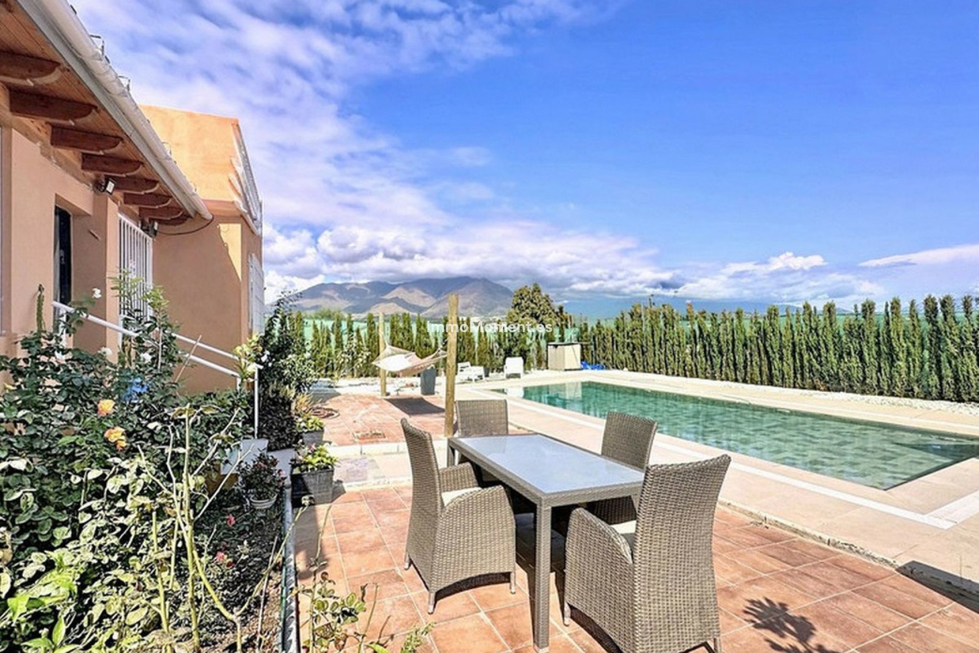 Resale - Detached villa - Estepona - Estepona Centro