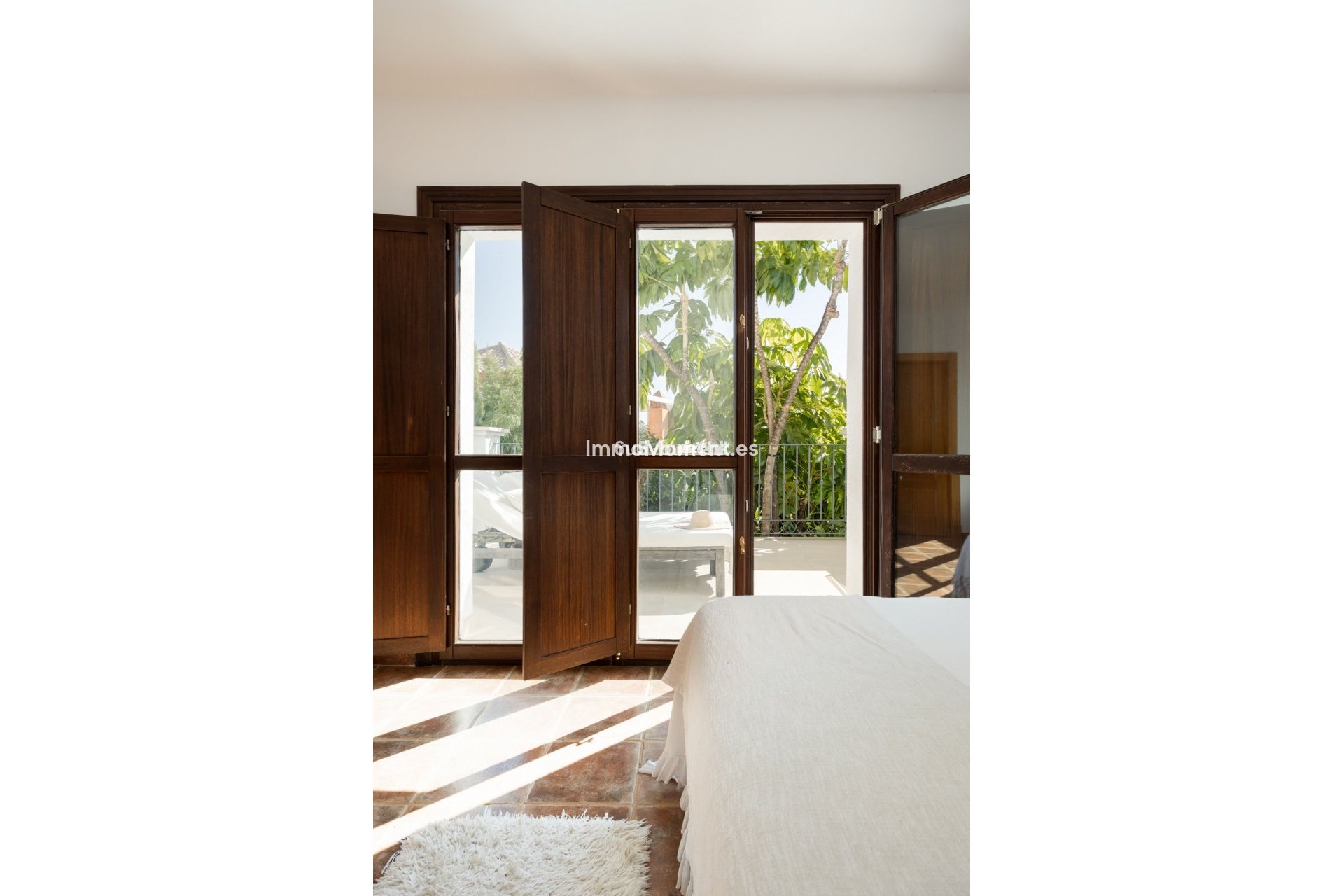 Resale - Detached villa - Estepona - Estepona Centro