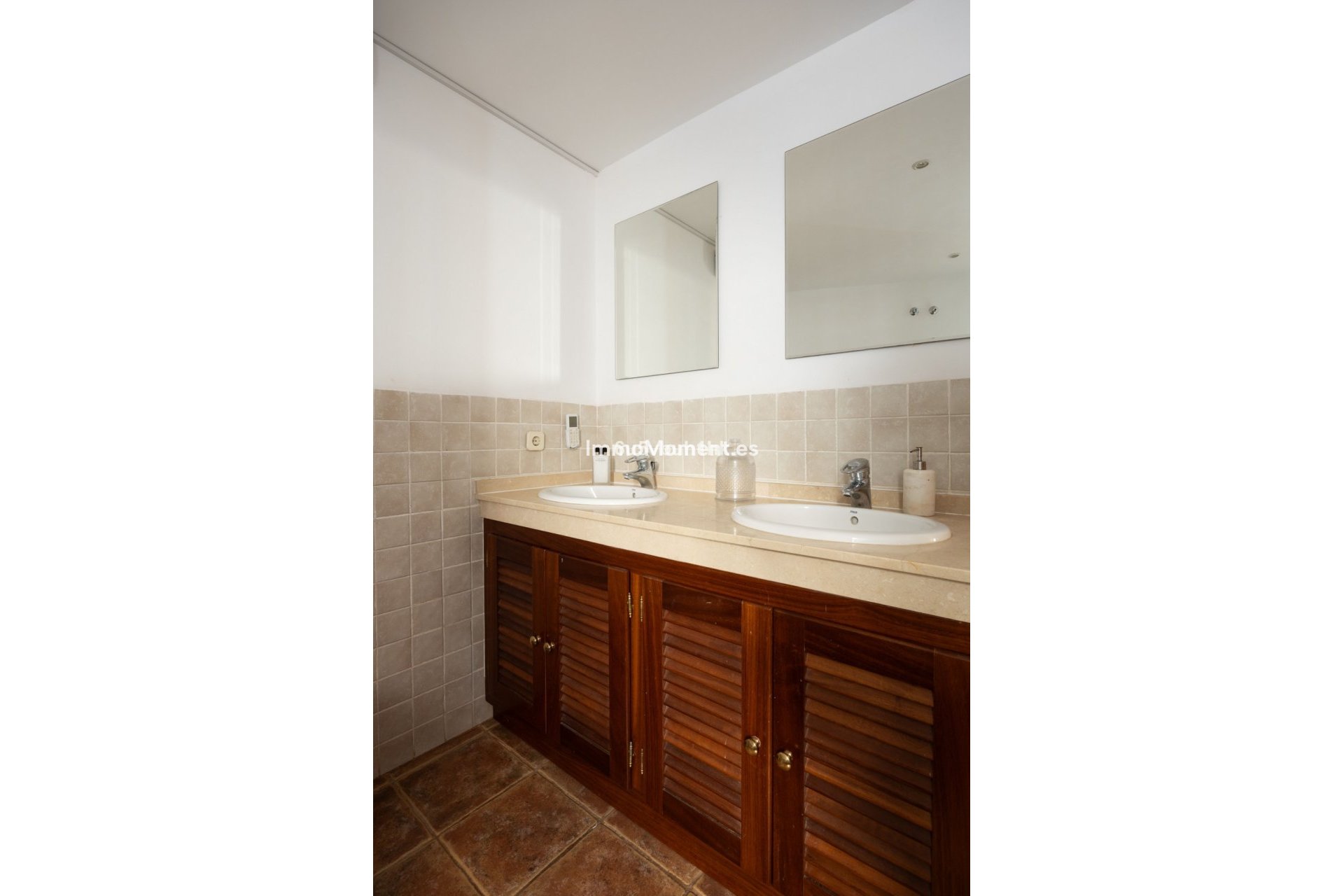 Resale - Detached villa - Estepona - Estepona Centro