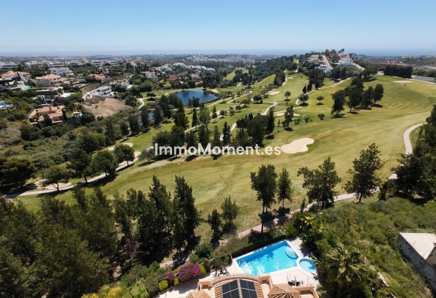 Resale - Detached villa - Estepona - Estepona Centro