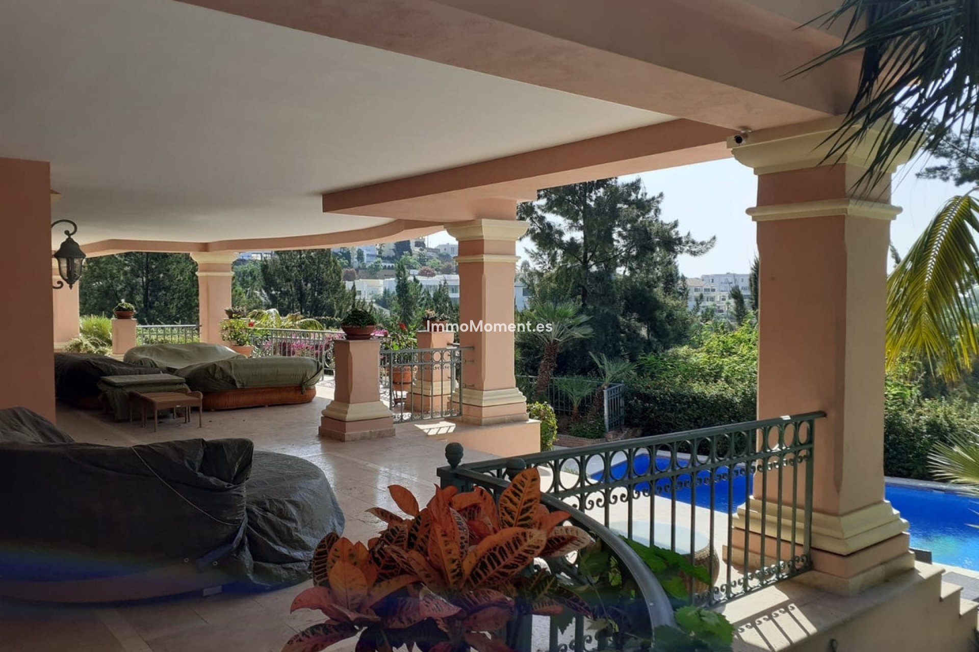 Resale - Detached villa - Estepona - Estepona Centro