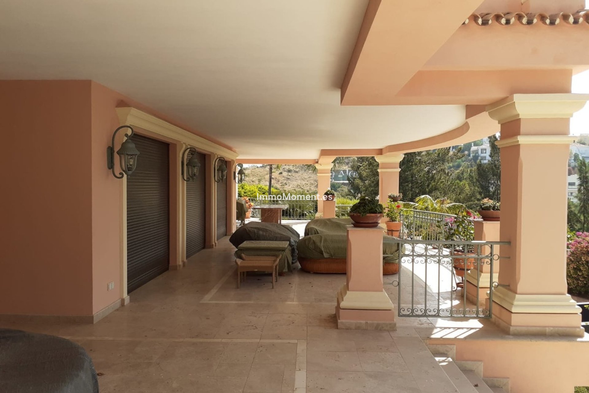 Resale - Detached villa - Estepona - Estepona Centro