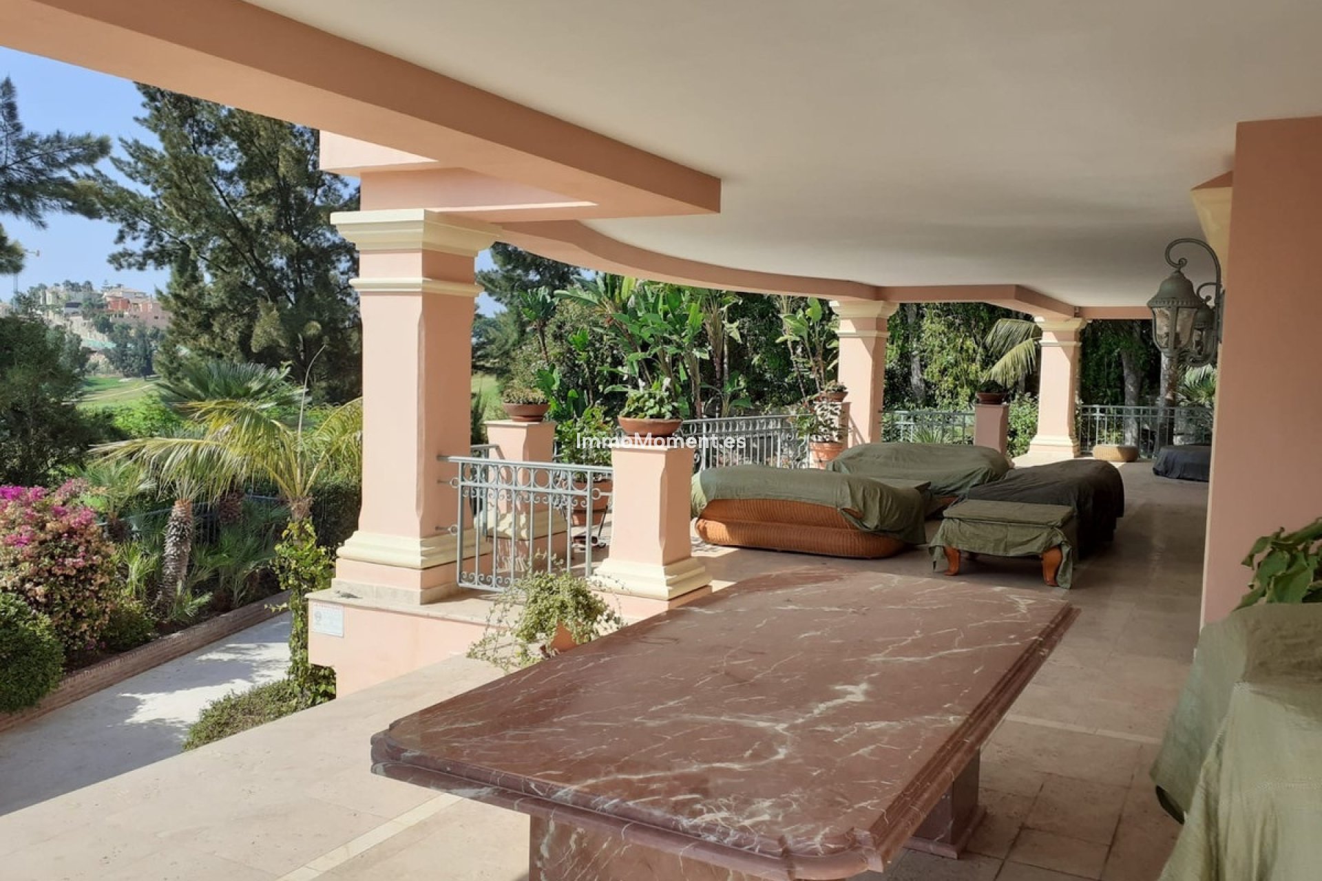 Resale - Detached villa - Estepona - Estepona Centro