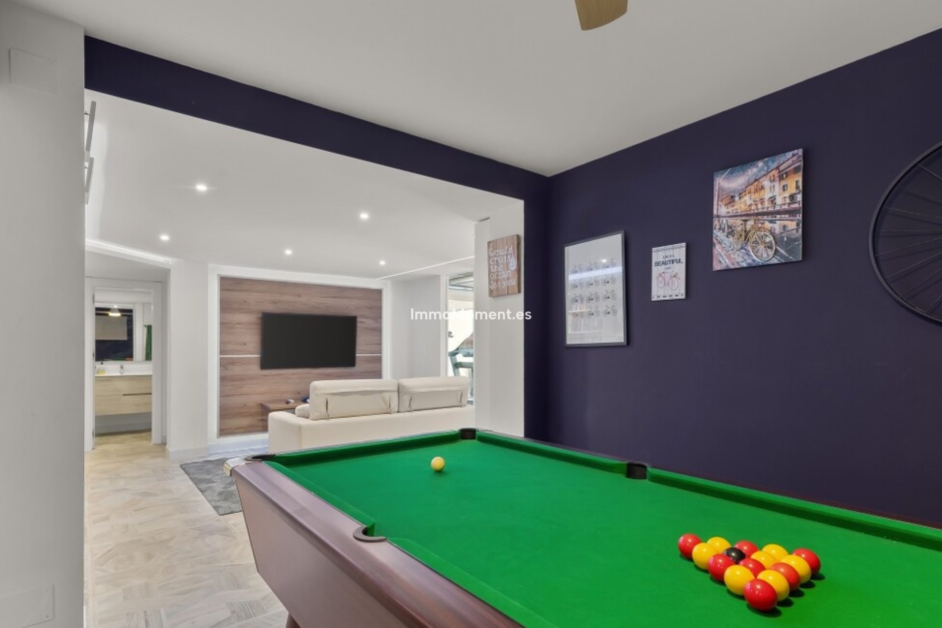 Resale - Detached villa - Estepona - Estepona Centro