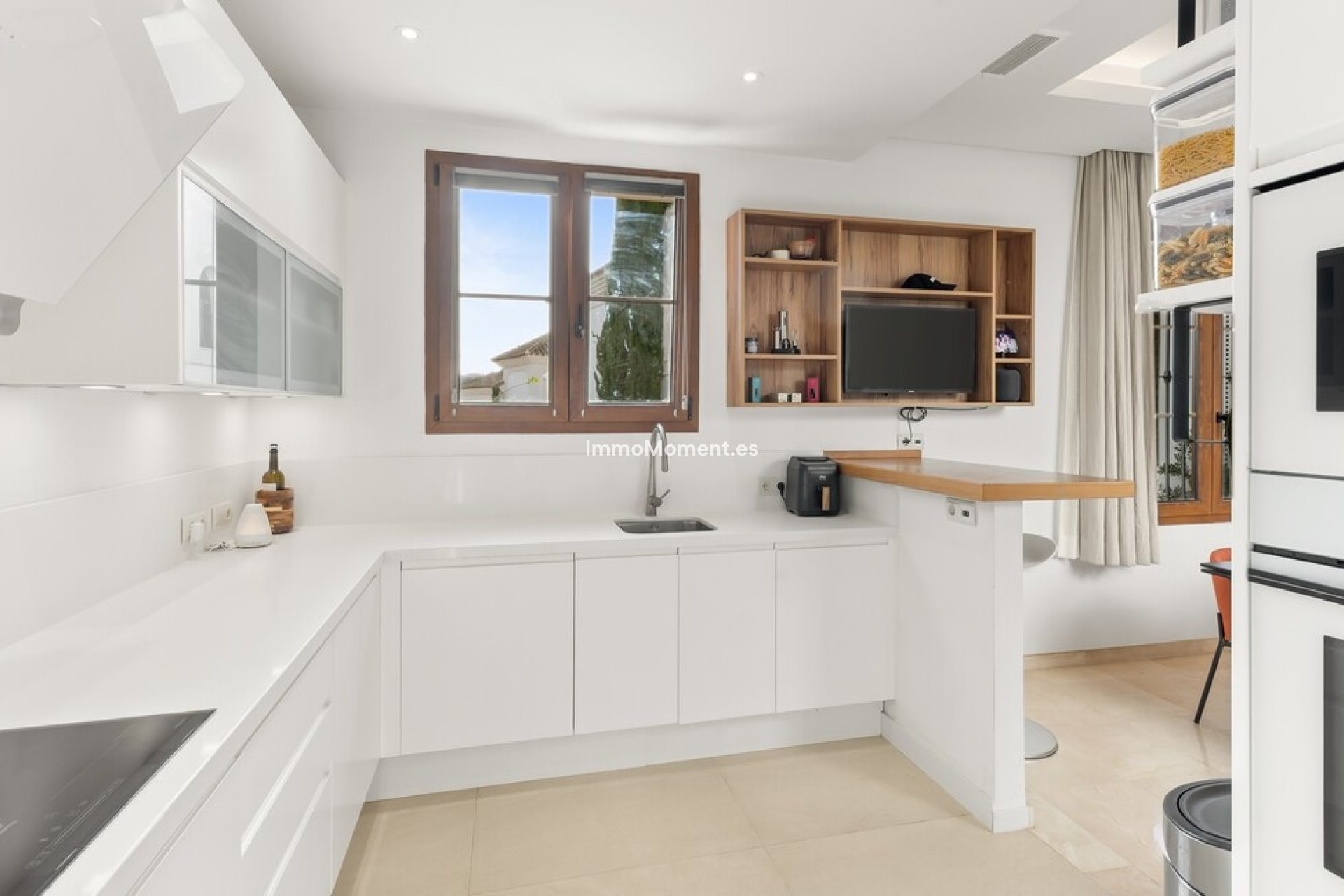 Resale - Detached villa - Estepona - Estepona Centro