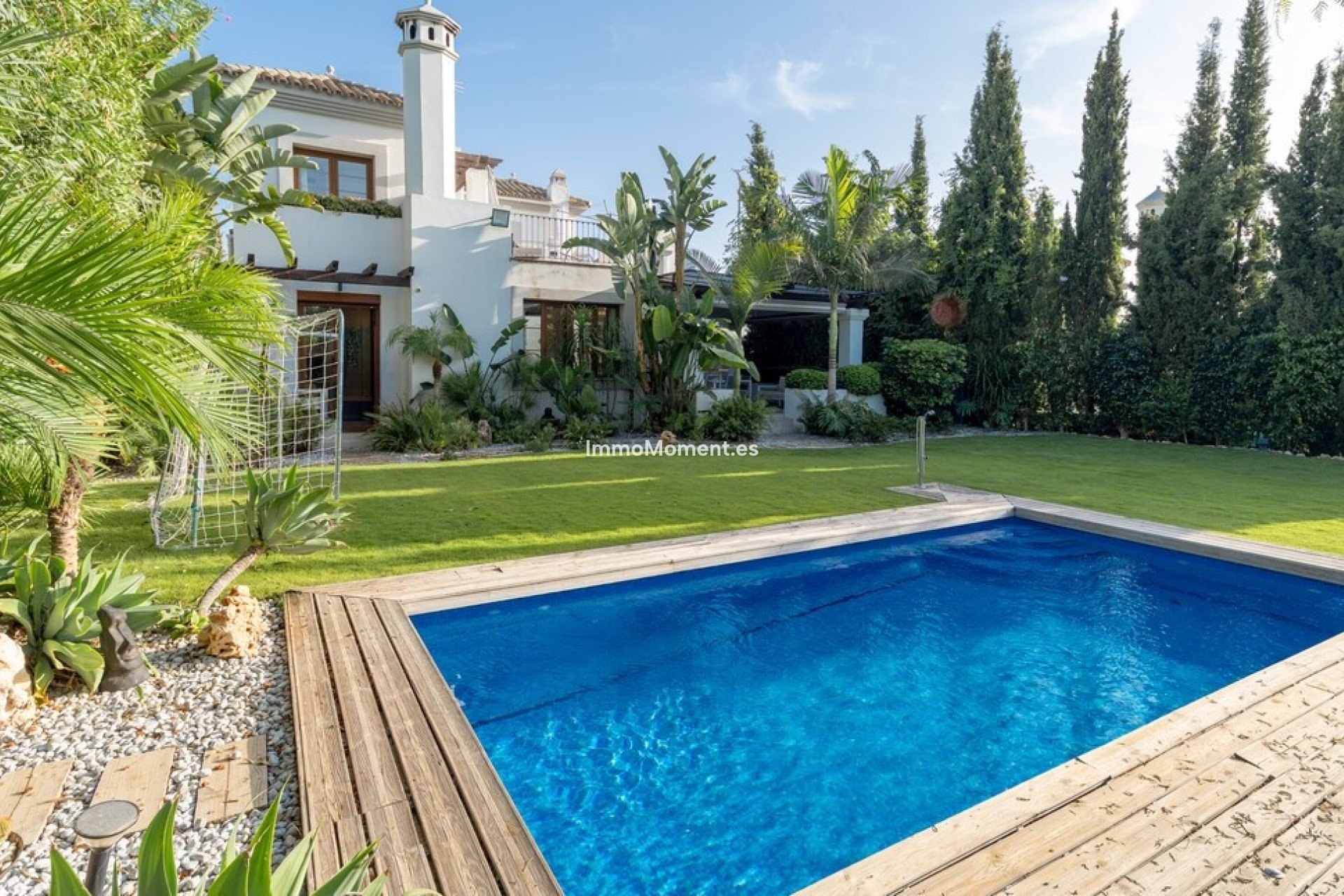 Resale - Detached villa - Estepona - Estepona Centro