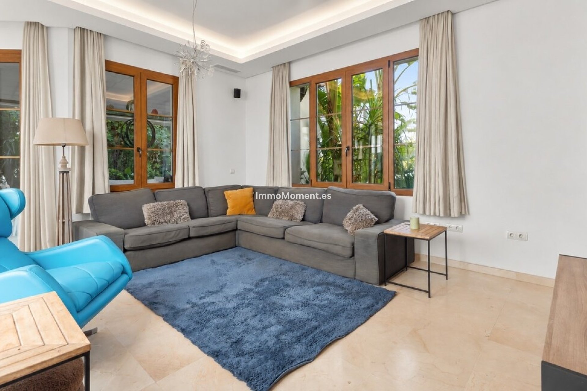 Resale - Detached villa - Estepona - Estepona Centro