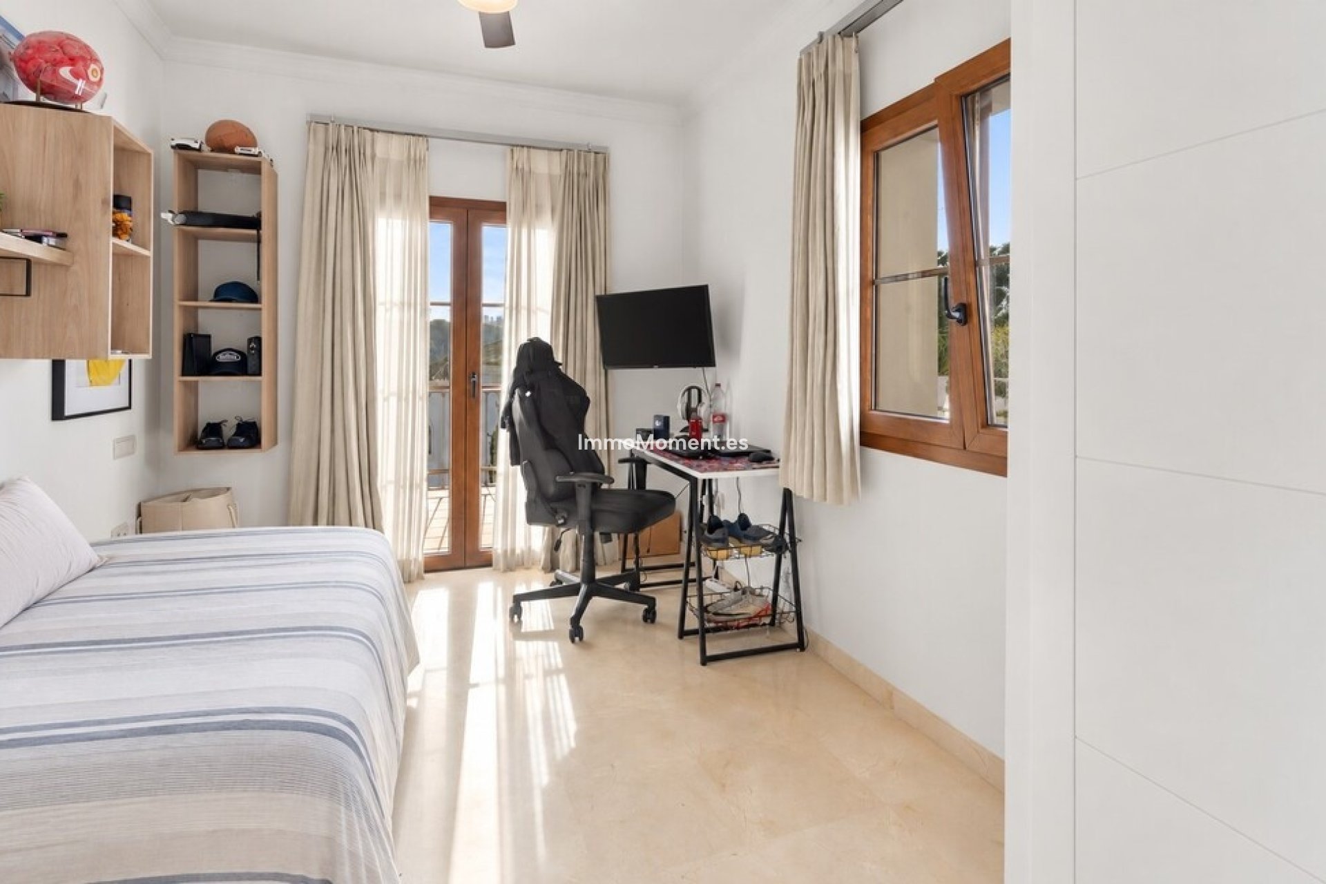 Resale - Detached villa - Estepona - Estepona Centro