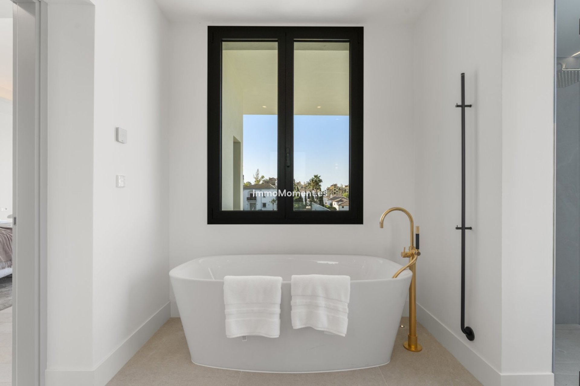 Resale - Detached villa - Estepona - Estepona Centro
