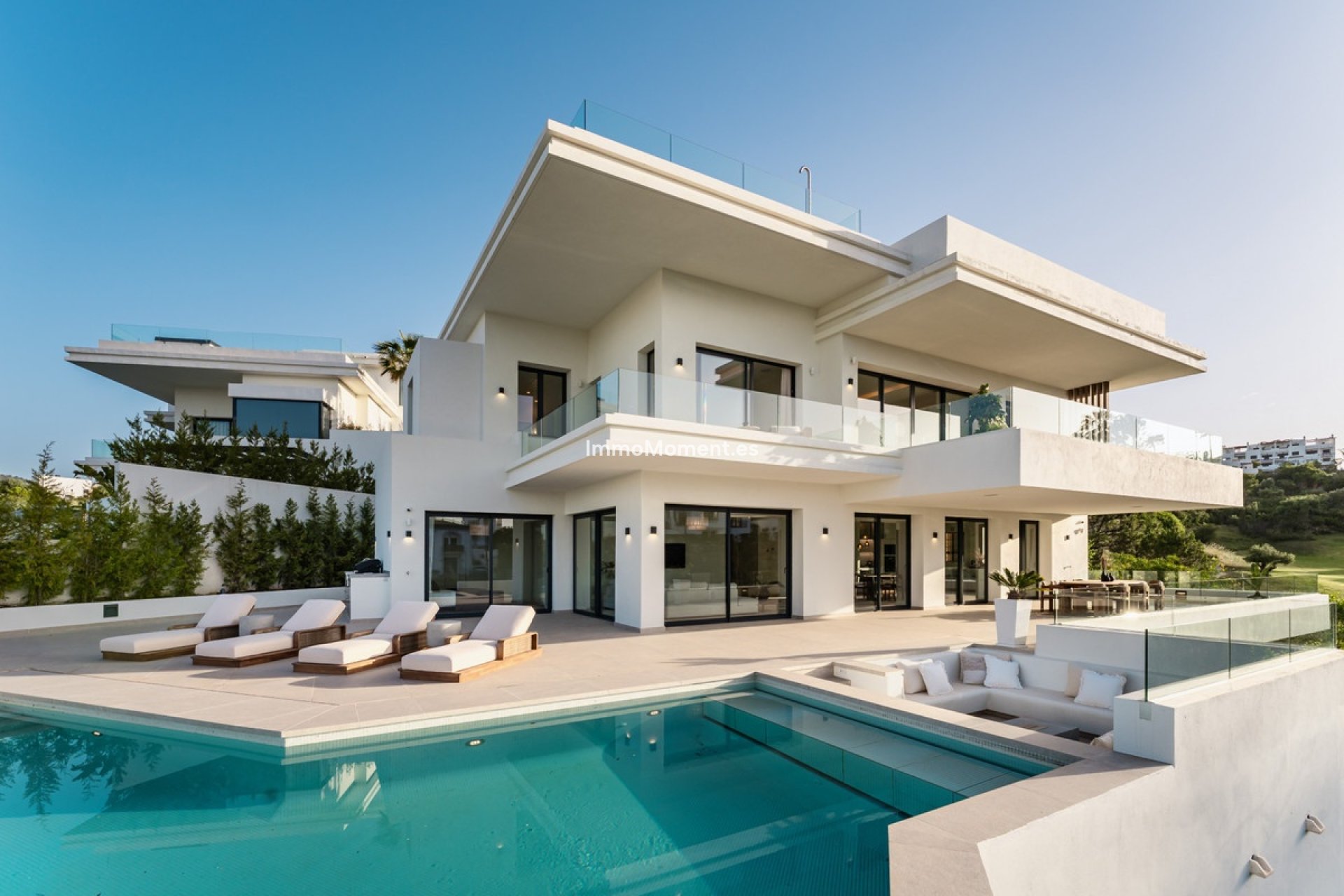 Resale - Detached villa - Estepona - Estepona Centro