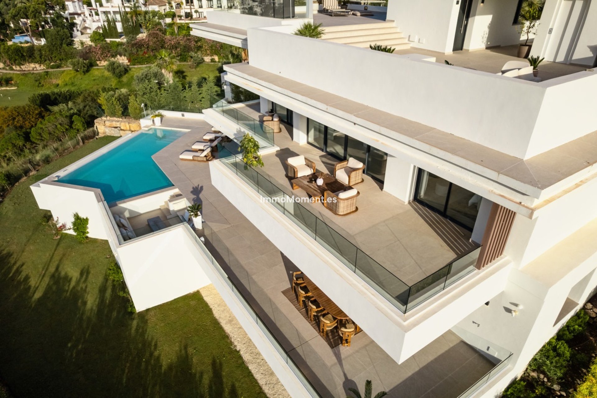 Resale - Detached villa - Estepona - Estepona Centro