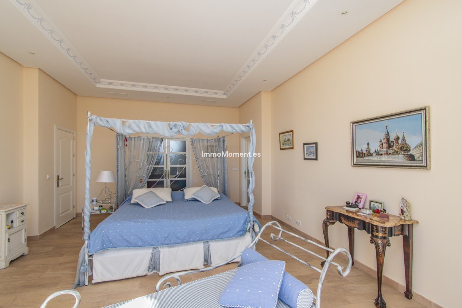 Resale - Detached villa - Estepona - Estepona Centro