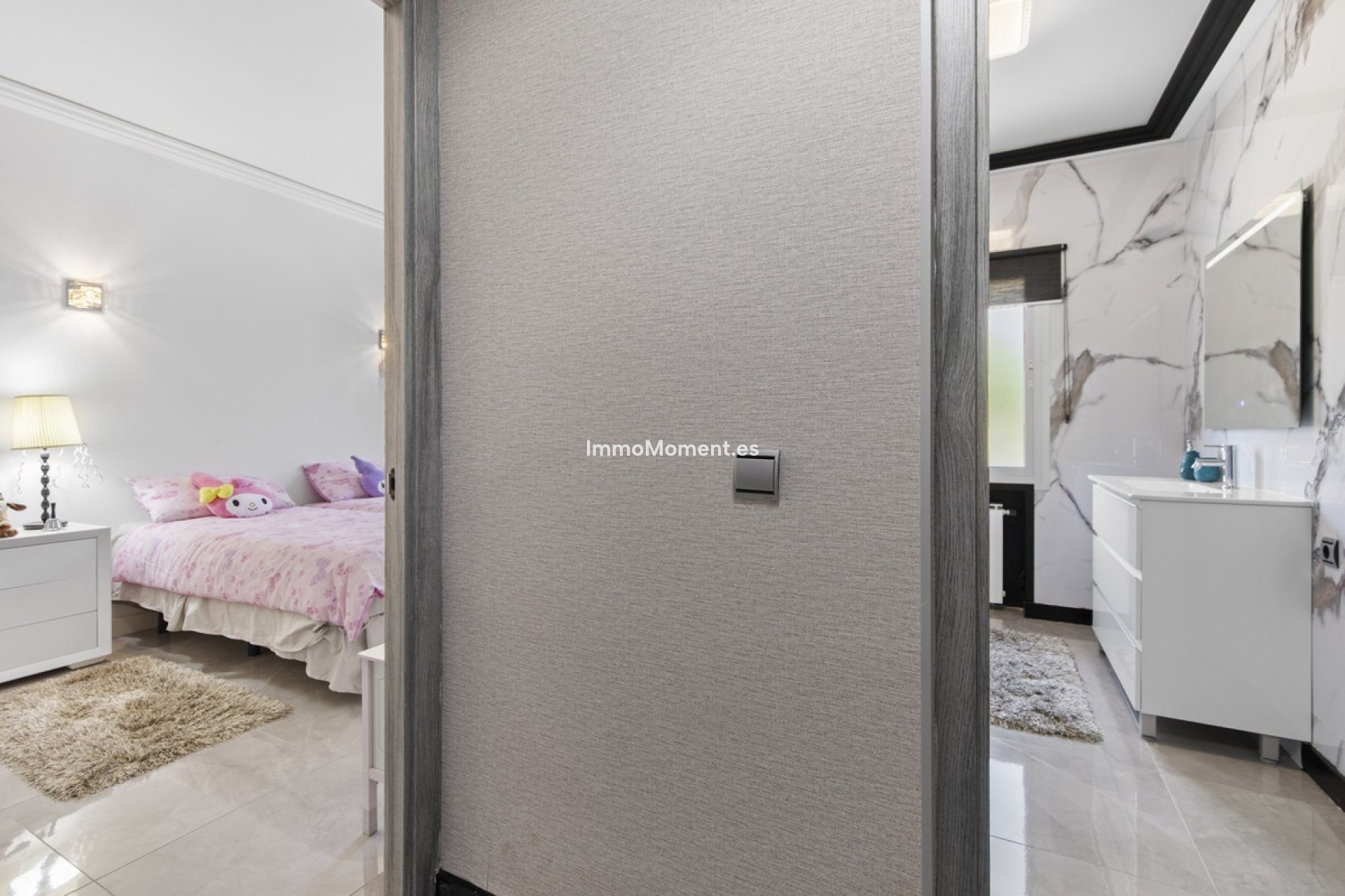 Resale - Detached villa - Estepona - Estepona Centro