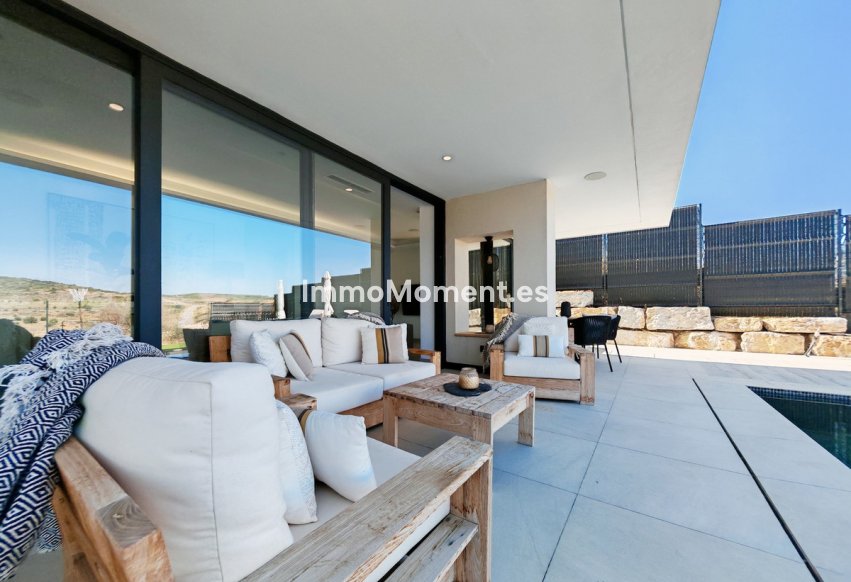 Resale - Detached villa - Estepona - Estepona Centro