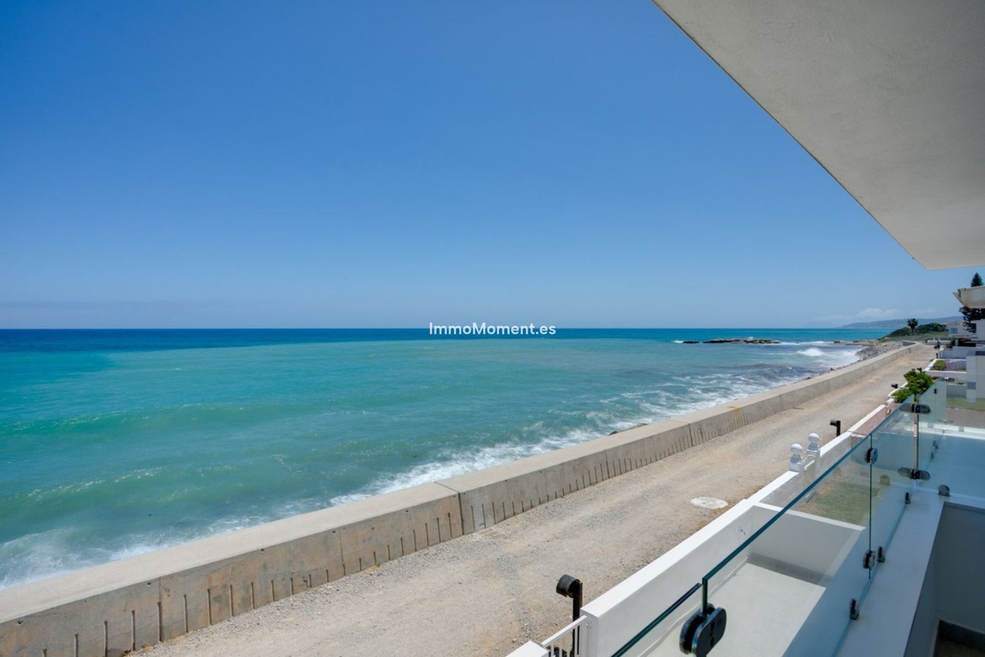 Resale - Detached villa - Estepona - Estepona Centro