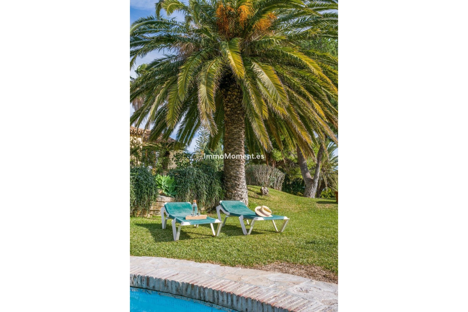 Resale - Detached villa - Estepona - Estepona Centro