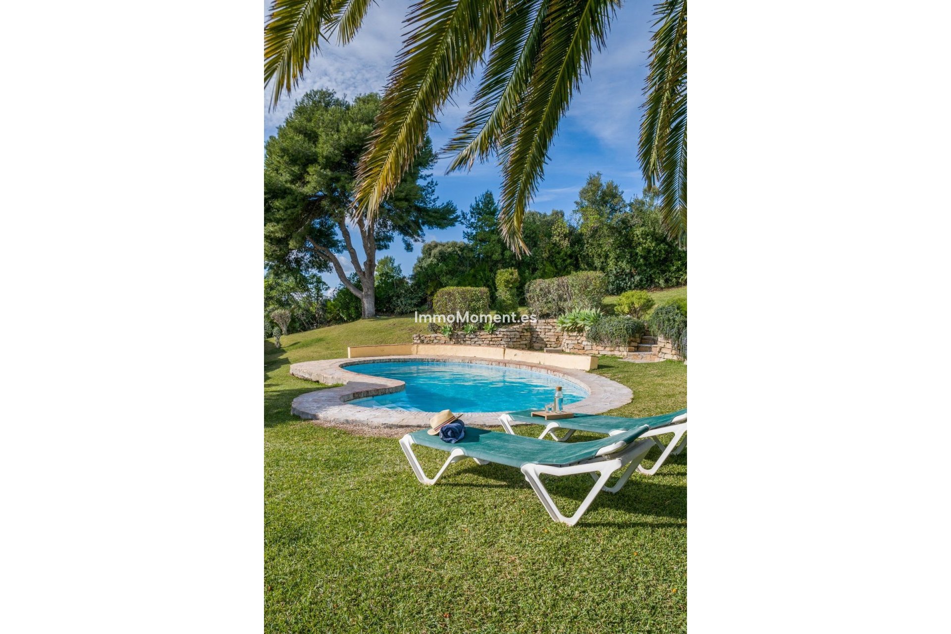 Resale - Detached villa - Estepona - Estepona Centro