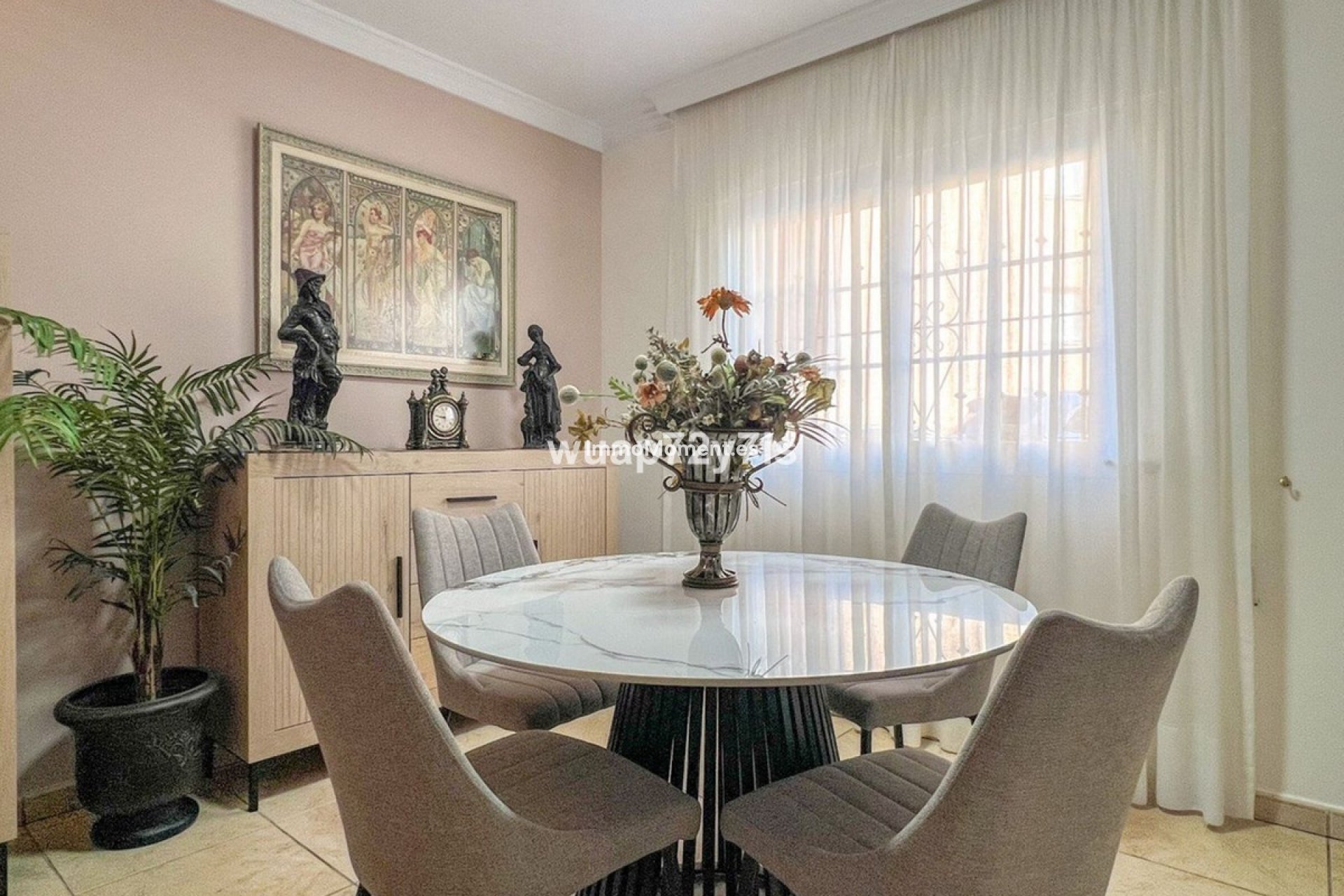 Resale - Detached villa - Estepona - Estepona Centro