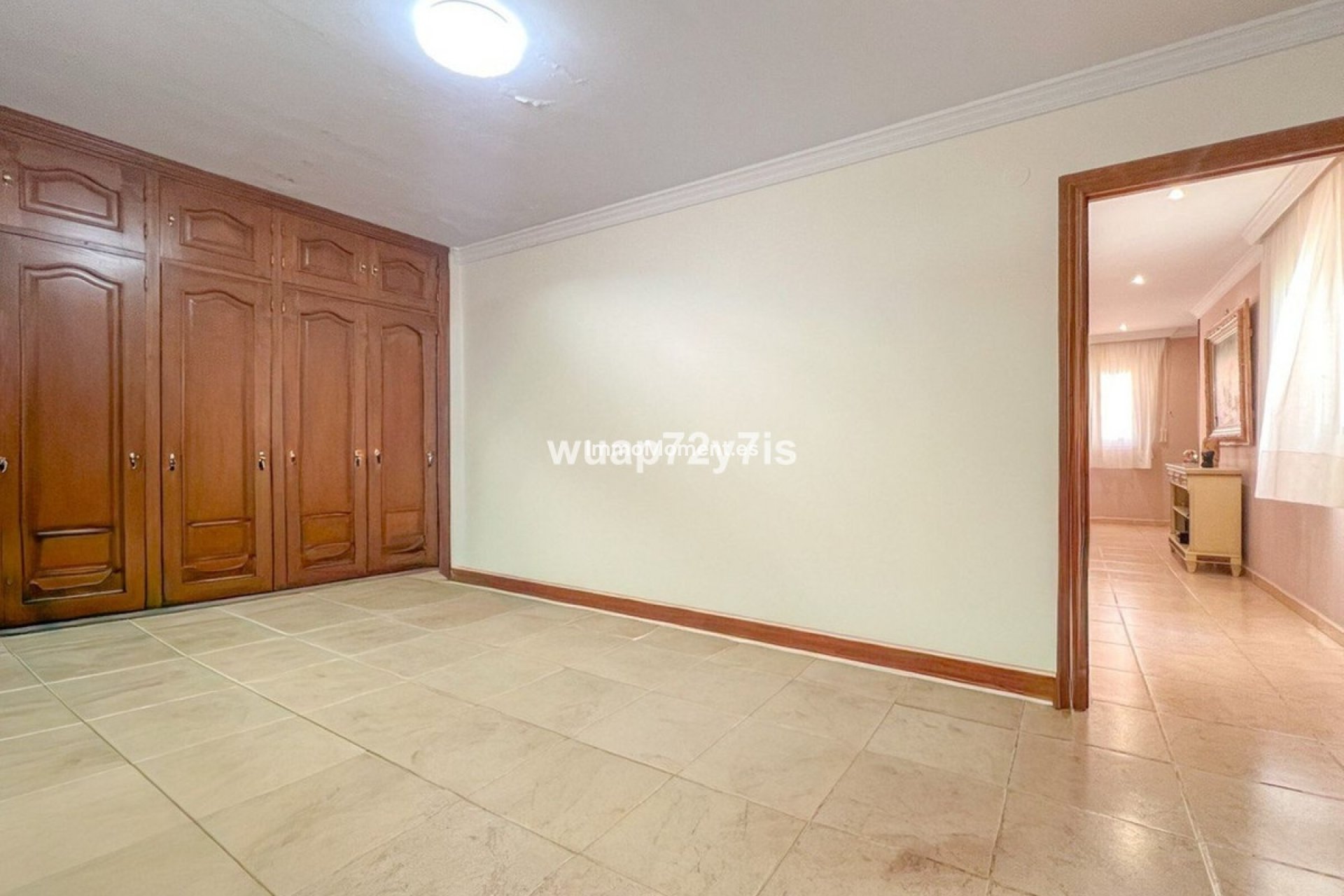Resale - Detached villa - Estepona - Estepona Centro