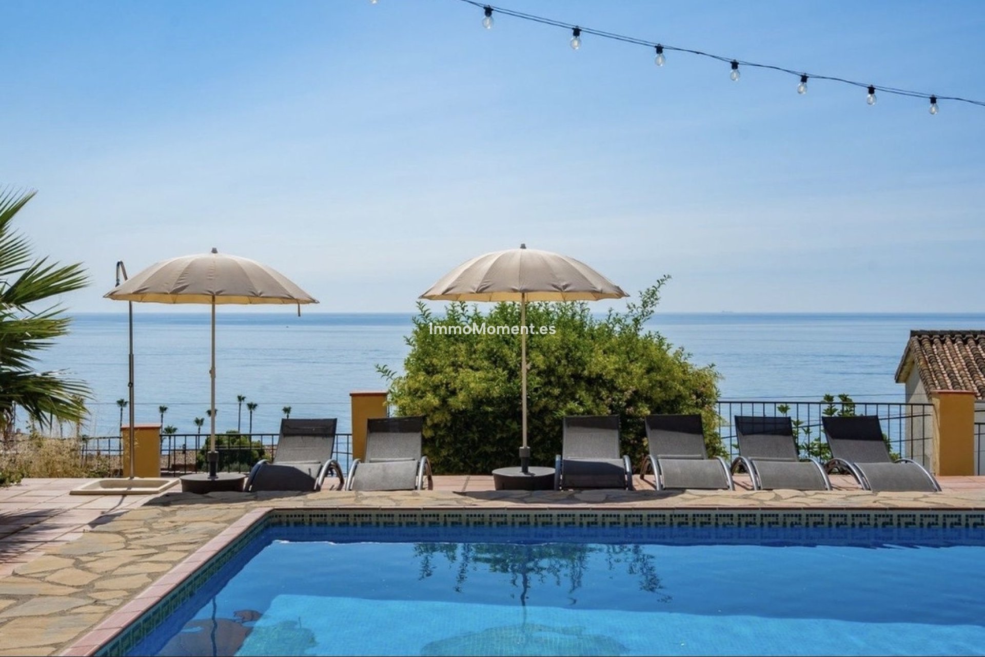 Resale - Detached villa - Estepona - Estepona Centro