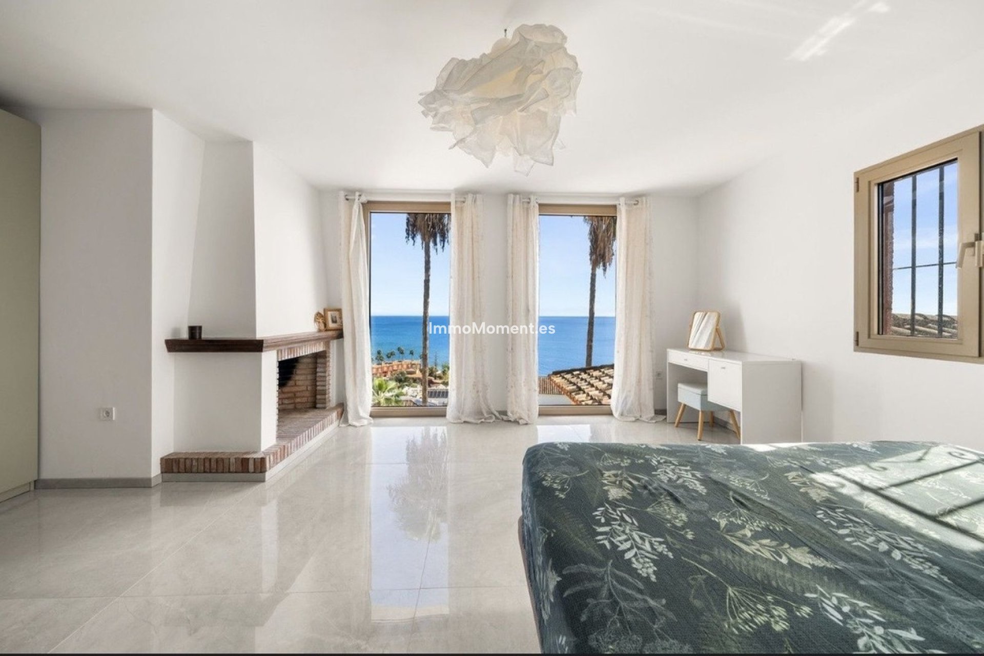 Resale - Detached villa - Estepona - Estepona Centro