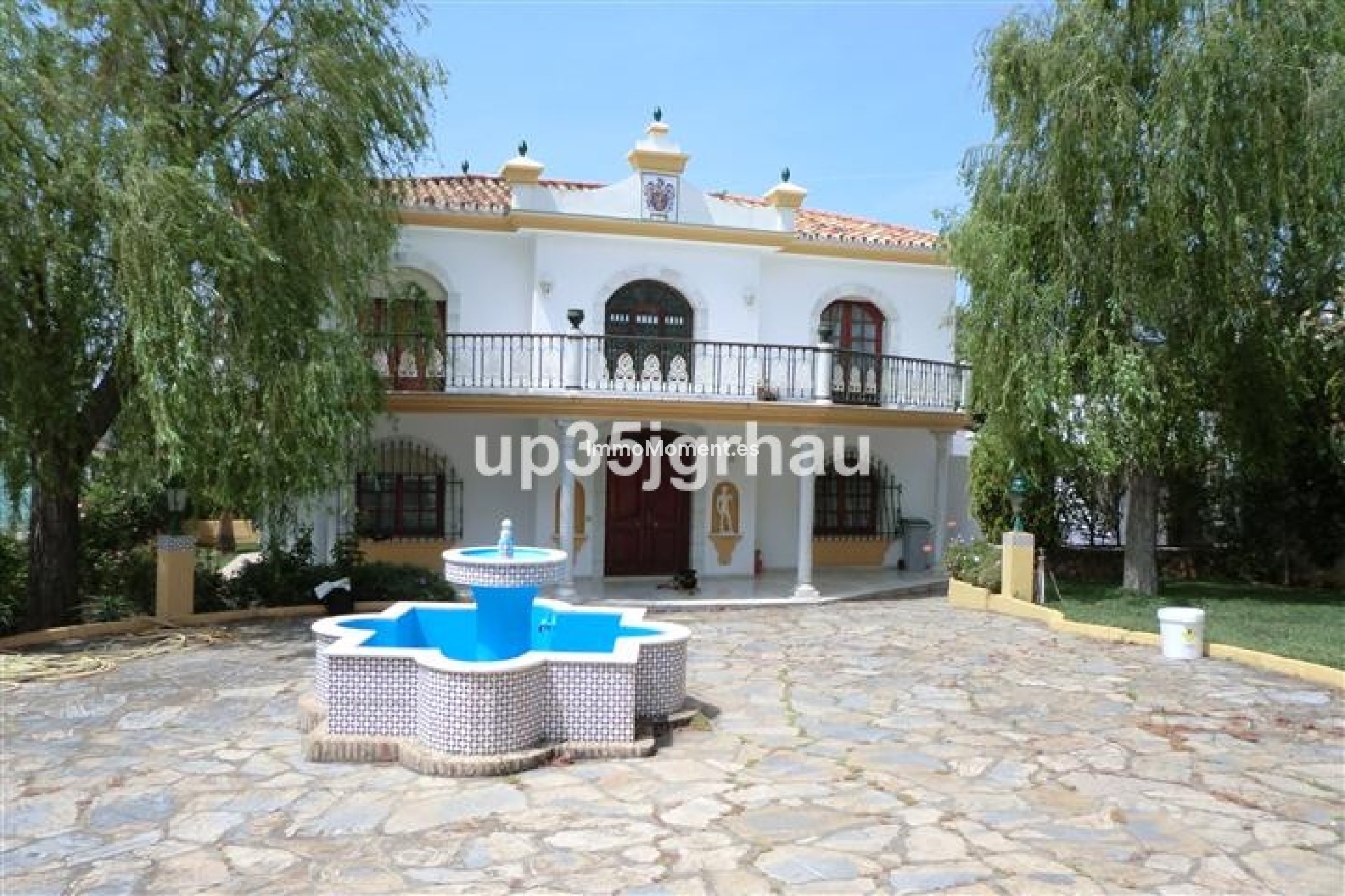 Resale - Detached villa - Estepona - Estepona Centro