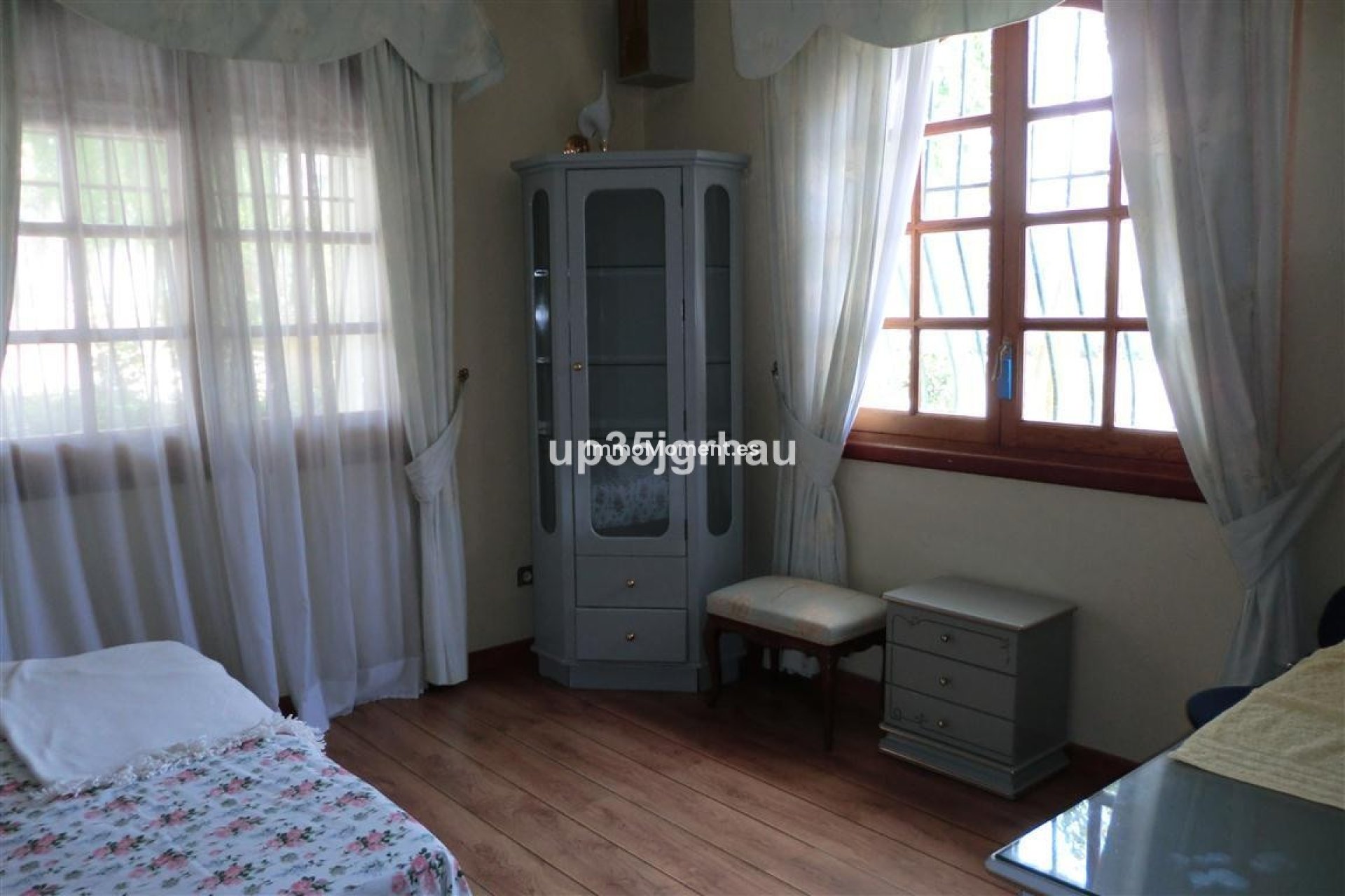 Resale - Detached villa - Estepona - Estepona Centro