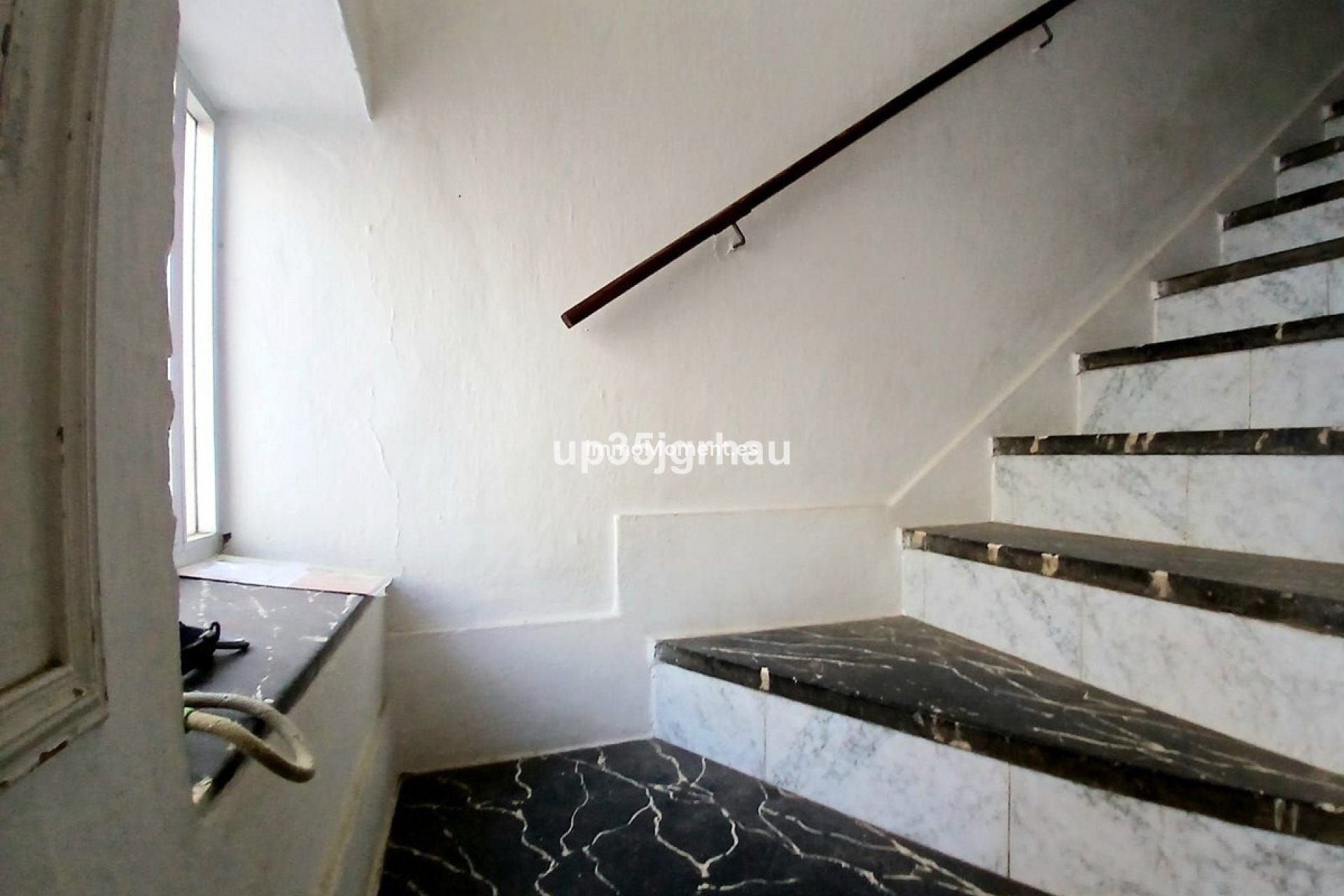 Resale - Detached villa - Estepona - Estepona Centro