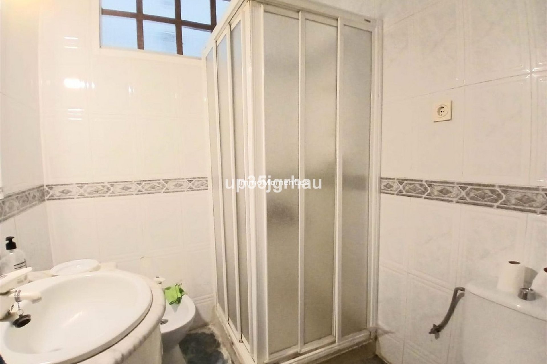 Resale - Detached villa - Estepona - Estepona Centro