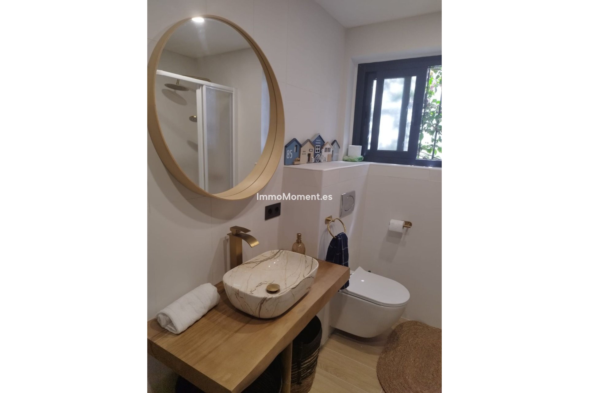 Resale - Detached villa - Estepona - Estepona Centro