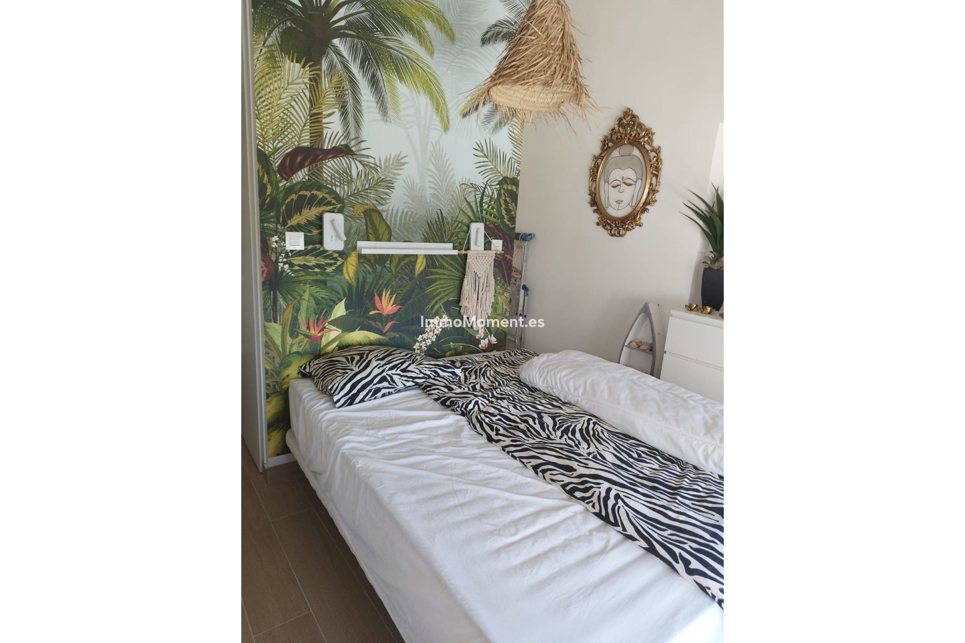 Resale - Detached villa - Estepona - Estepona Centro