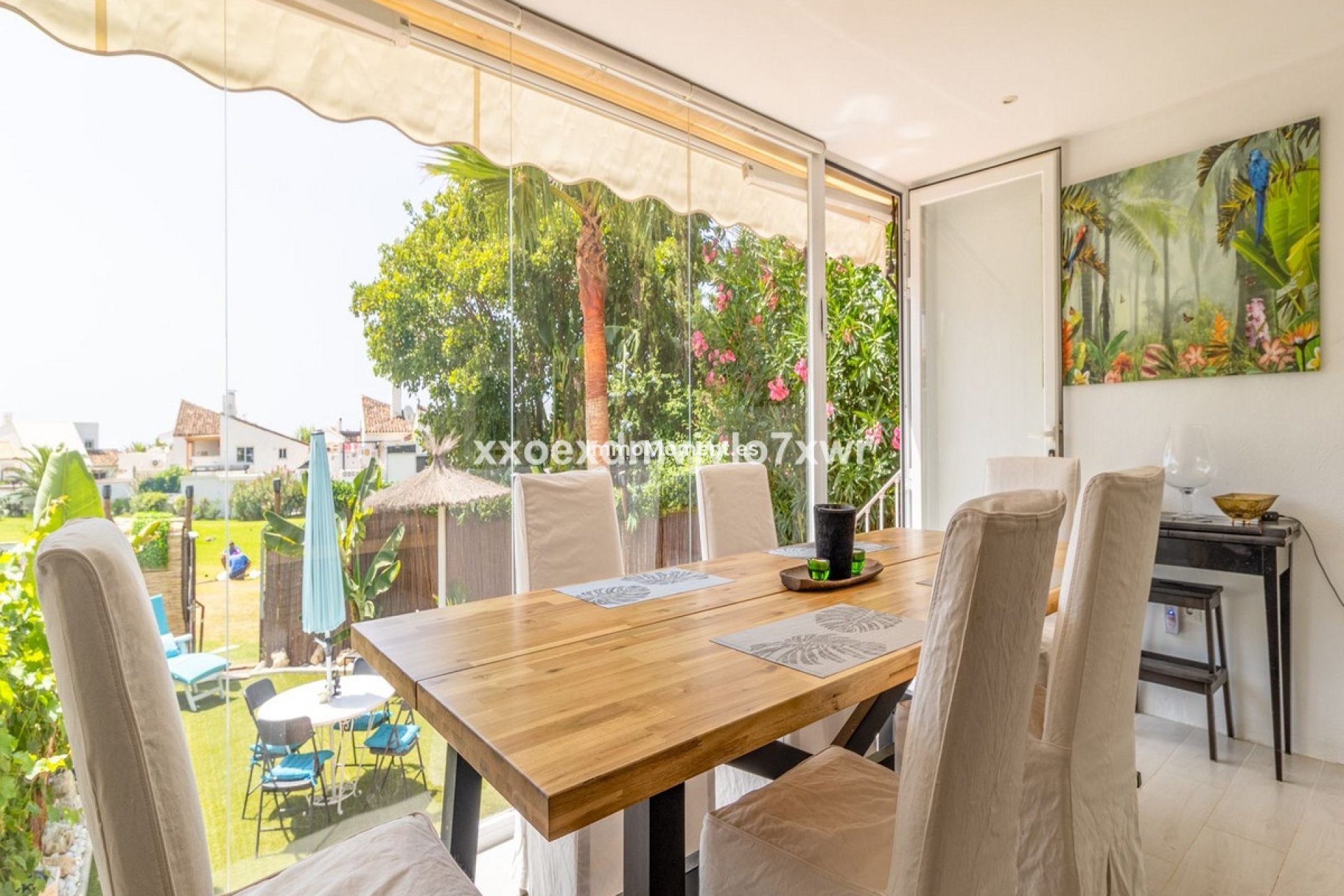 Resale - Detached villa - Estepona - Estepona Centro