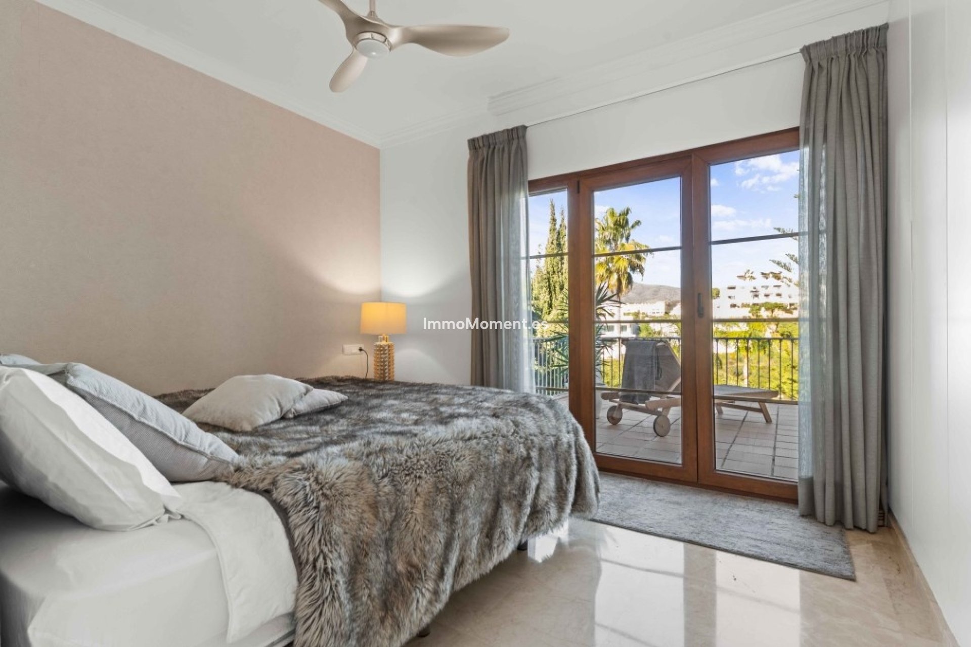 Resale - Detached villa - Estepona - Estepona Centro