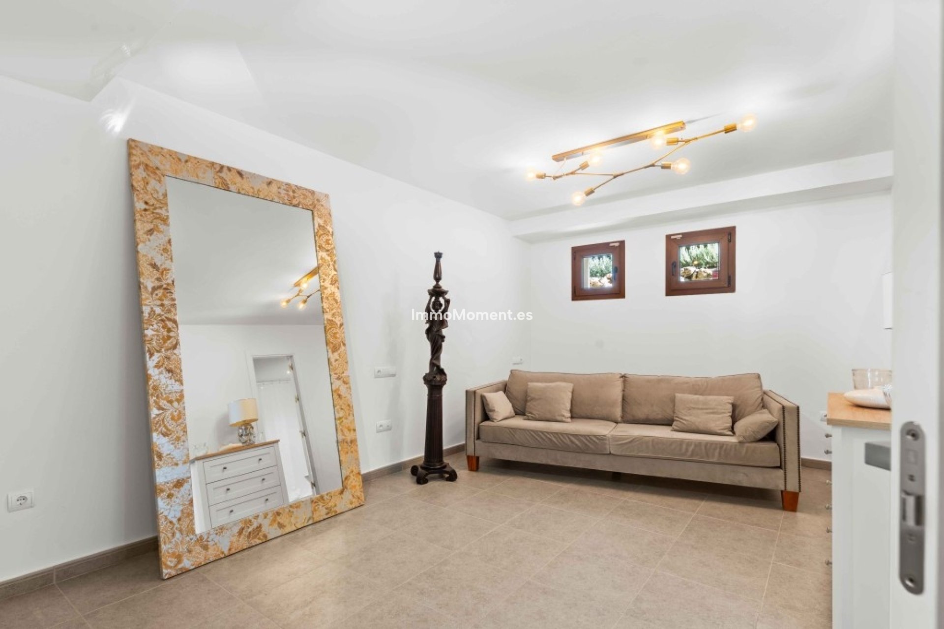 Resale - Detached villa - Estepona - Estepona Centro