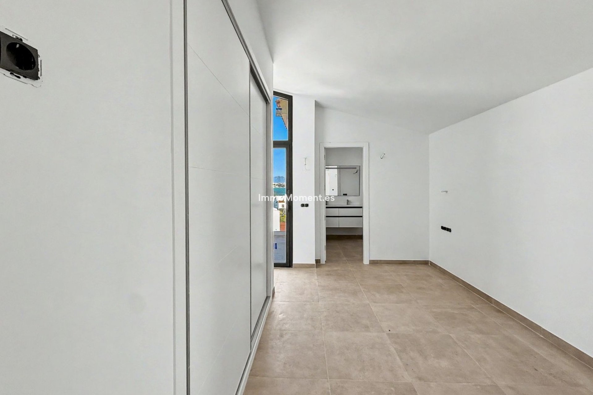 Resale - Detached villa - Estepona - Estepona Centro