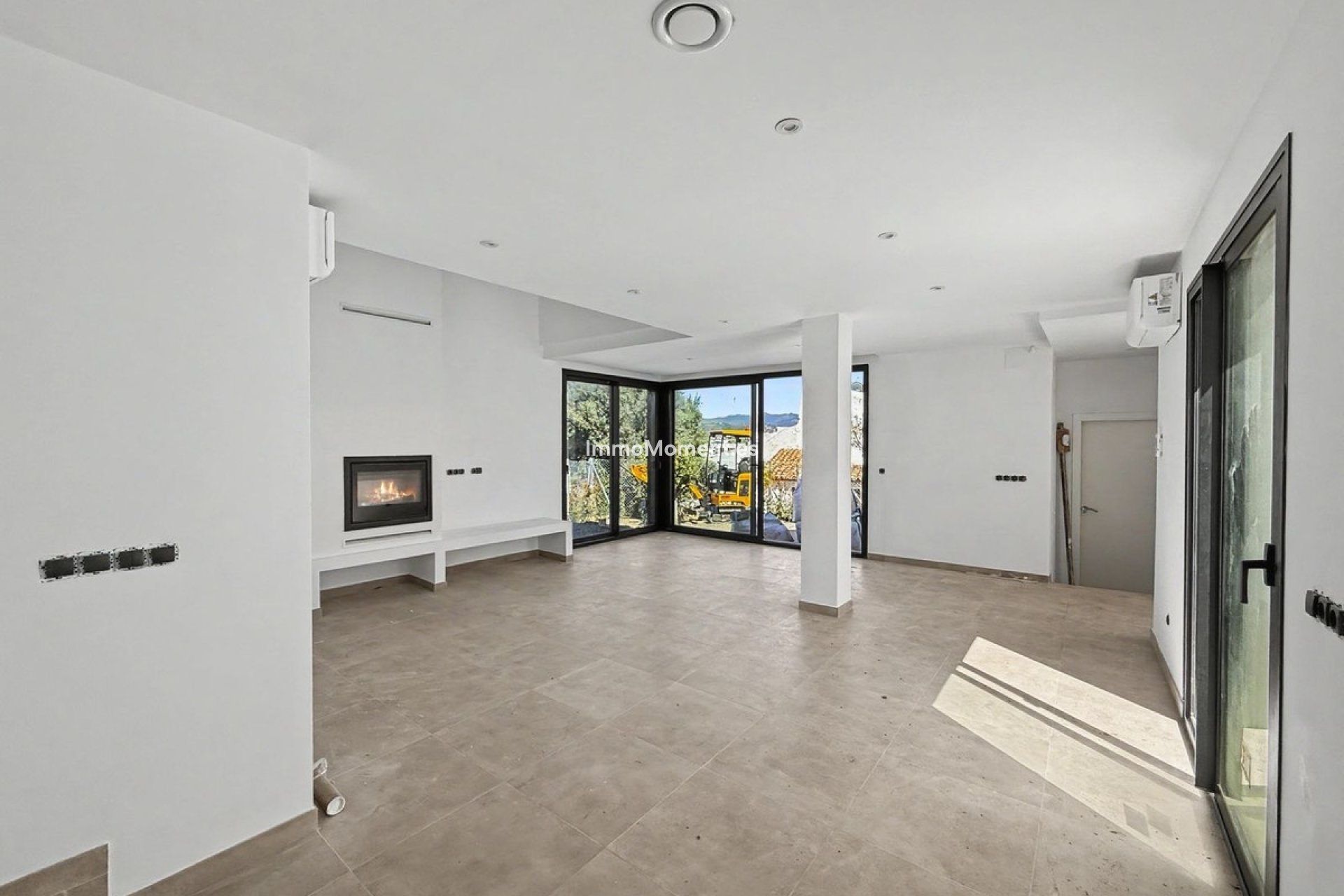 Resale - Detached villa - Estepona - Estepona Centro