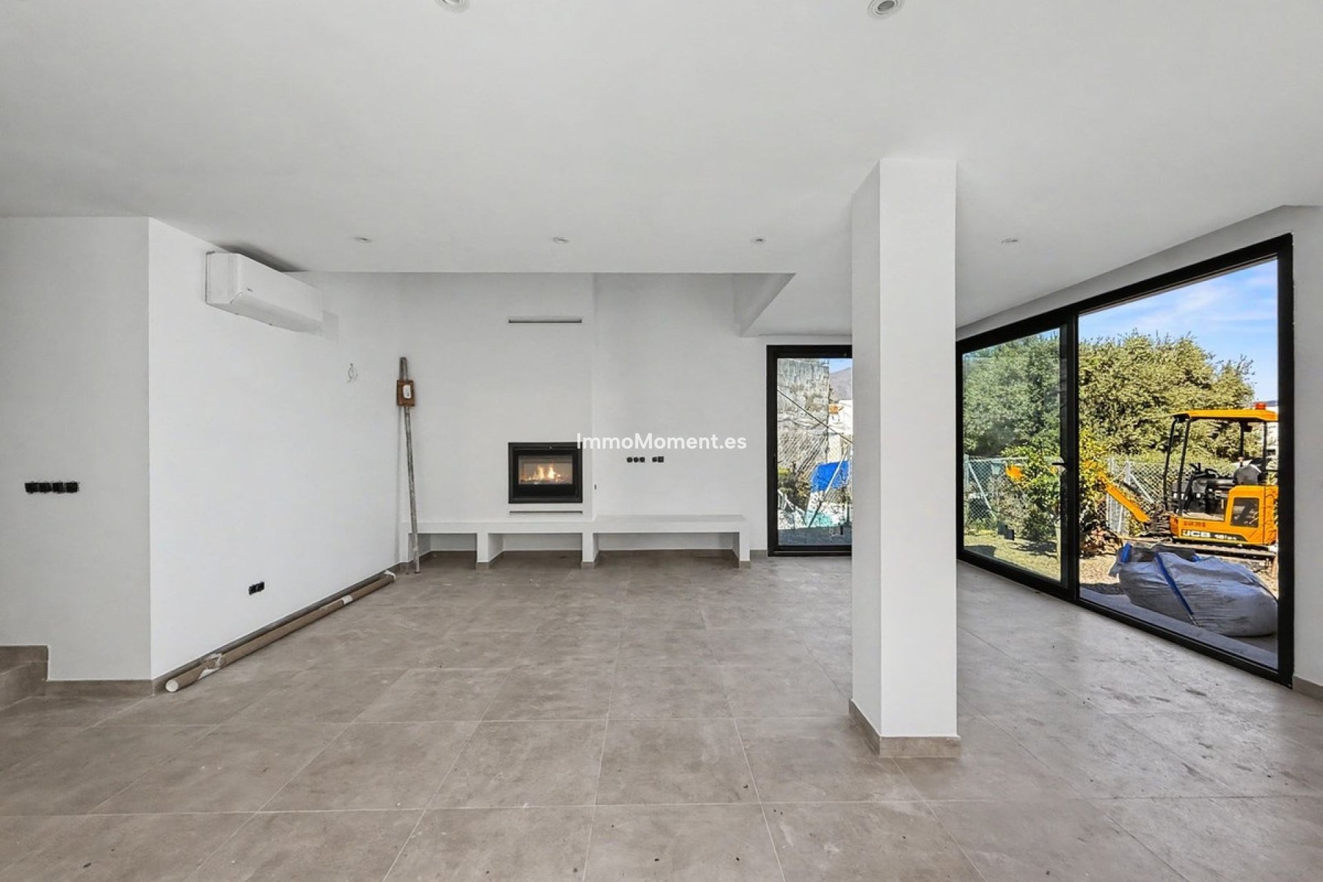Resale - Detached villa - Estepona - Estepona Centro