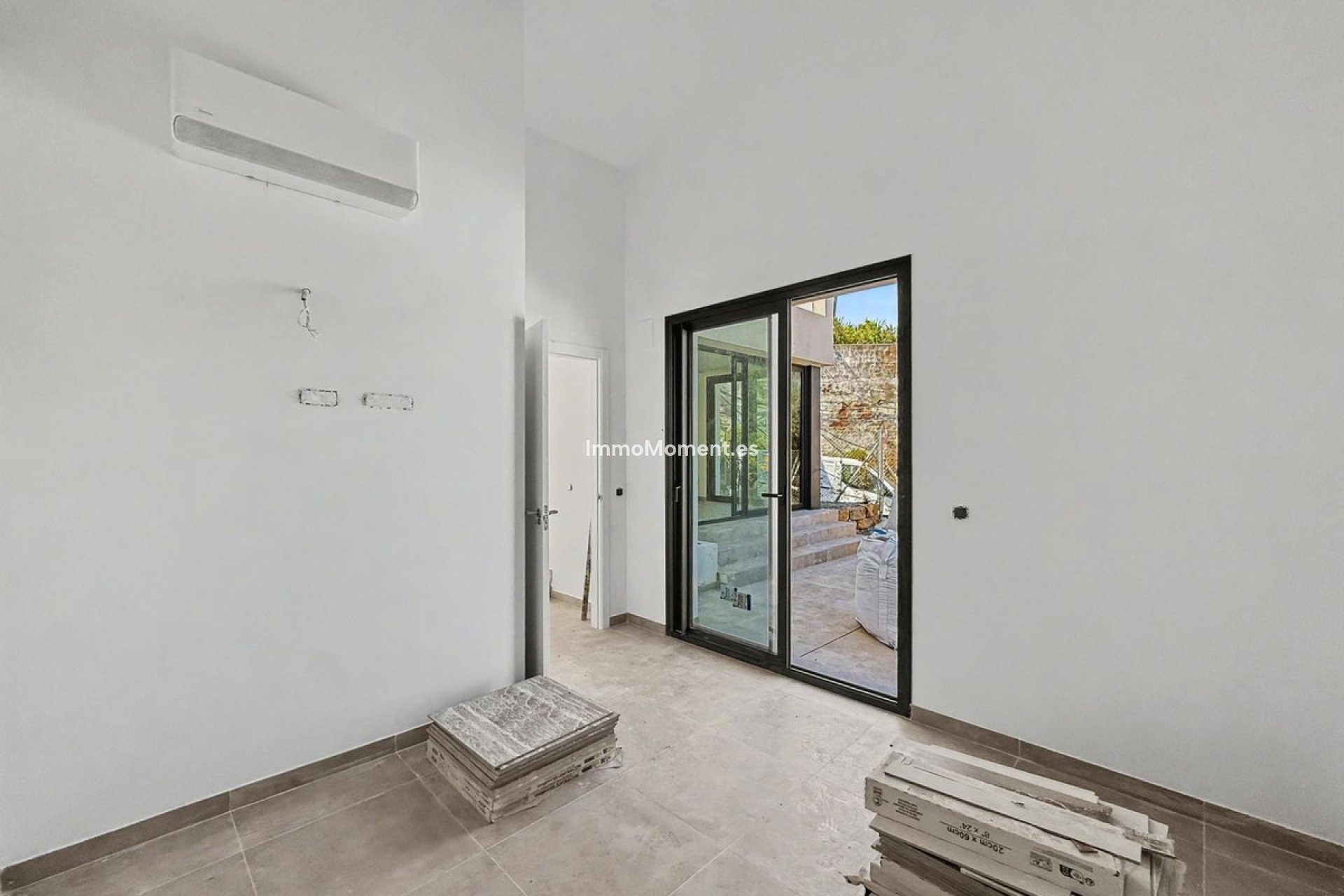 Resale - Detached villa - Estepona - Estepona Centro