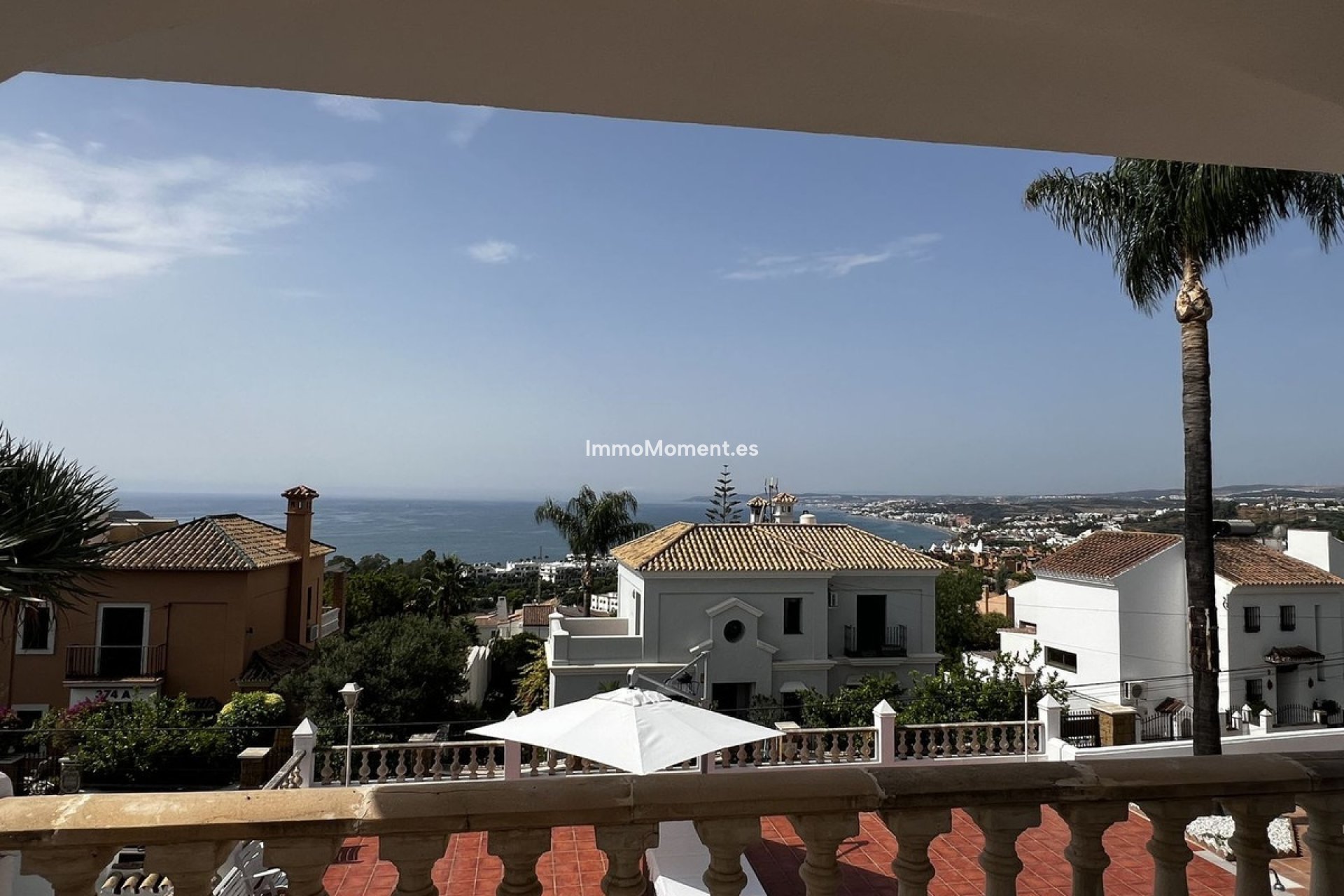 Resale - Detached villa - Estepona - Estepona Centro
