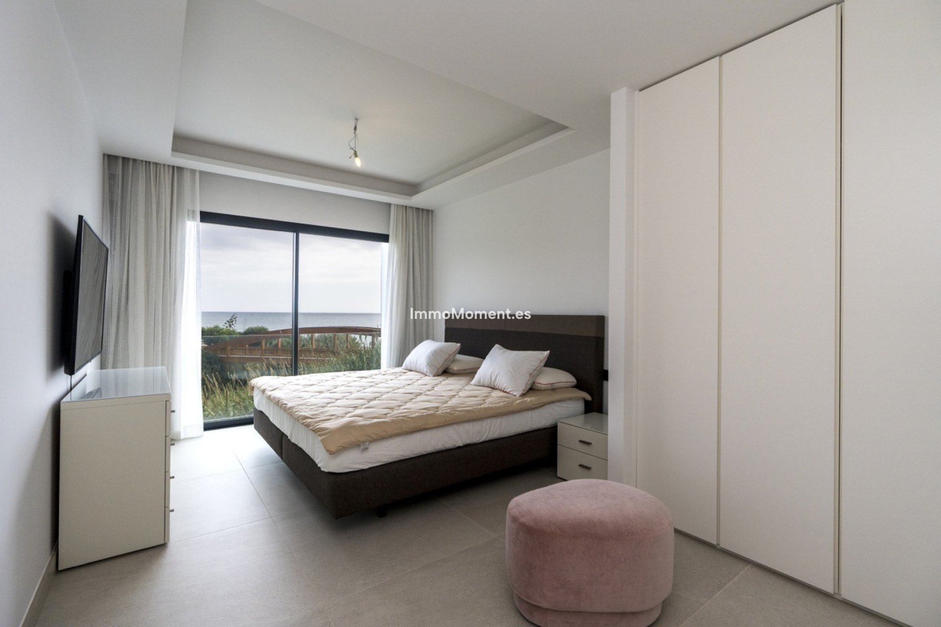 Resale - Detached villa - Estepona - Estepona Centro
