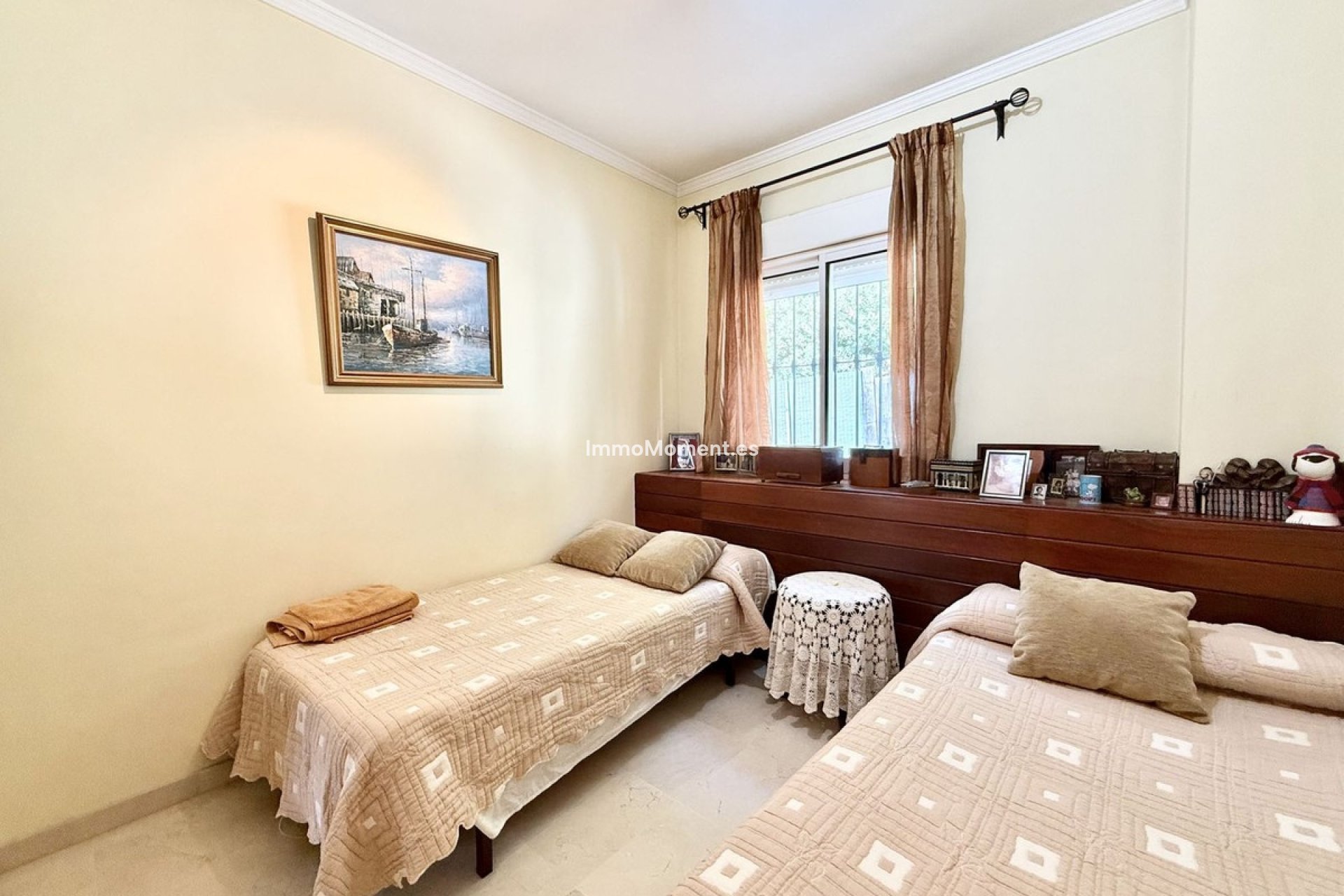 Resale - Detached villa - Estepona - Estepona Centro